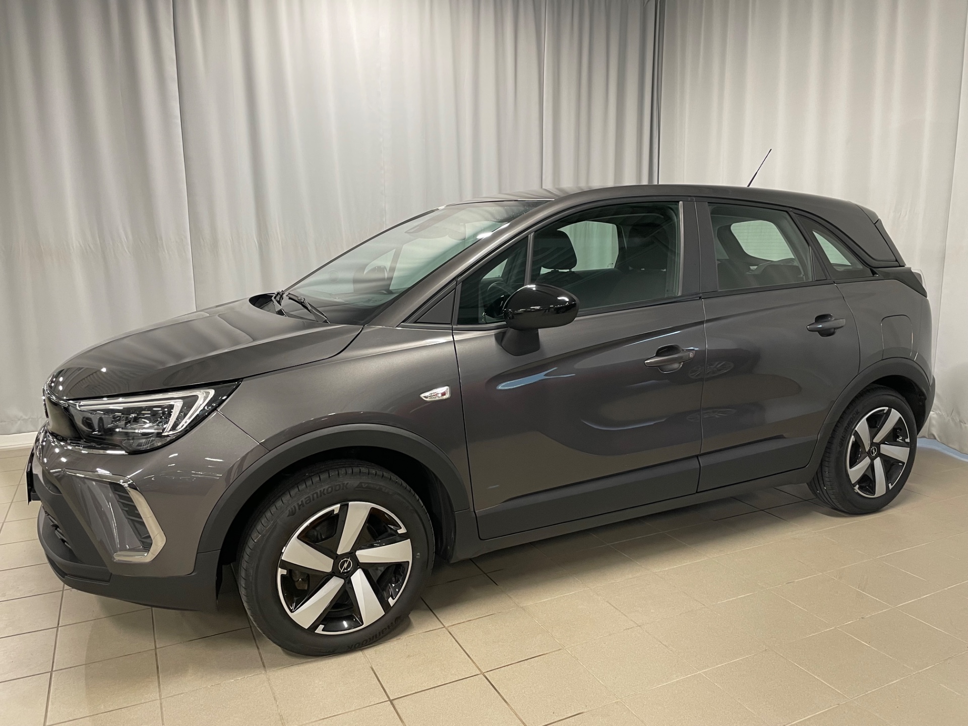 OPEL Crossland Comfort 130 Turbo A / Vetokoukku /Lämmitettävä tuulilasi ja ratti