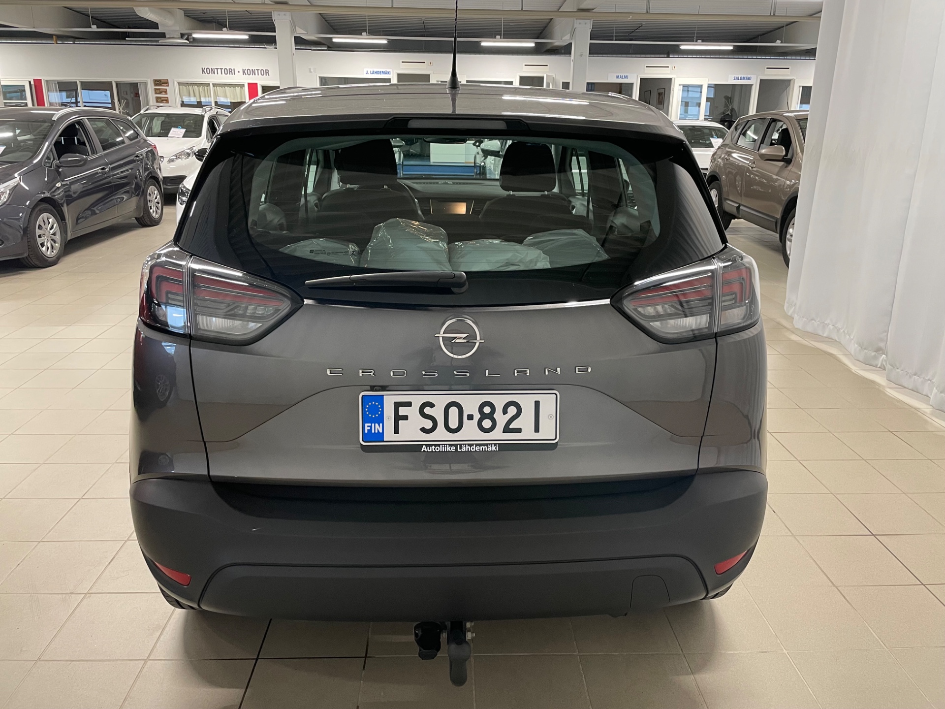 OPEL Crossland Comfort 130 Turbo A / Vetokoukku /Lämmitettävä tuulilasi ja ratti
