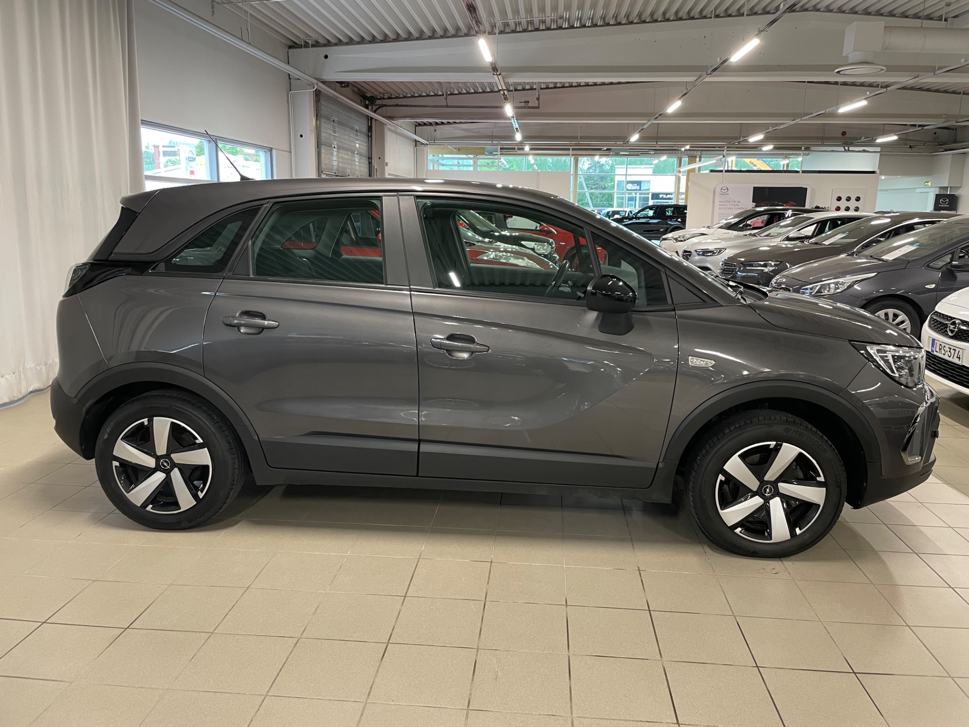 OPEL Crossland Comfort 130 Turbo A / Vetokoukku /Lämmitettävä tuulilasi ja ratti
