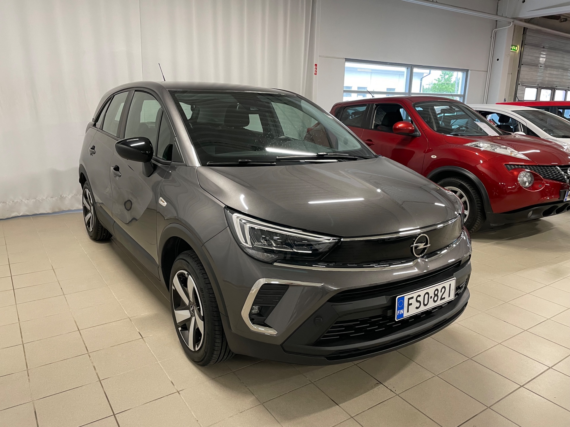 OPEL Crossland Comfort 130 Turbo A / Vetokoukku /Lämmitettävä tuulilasi ja ratti