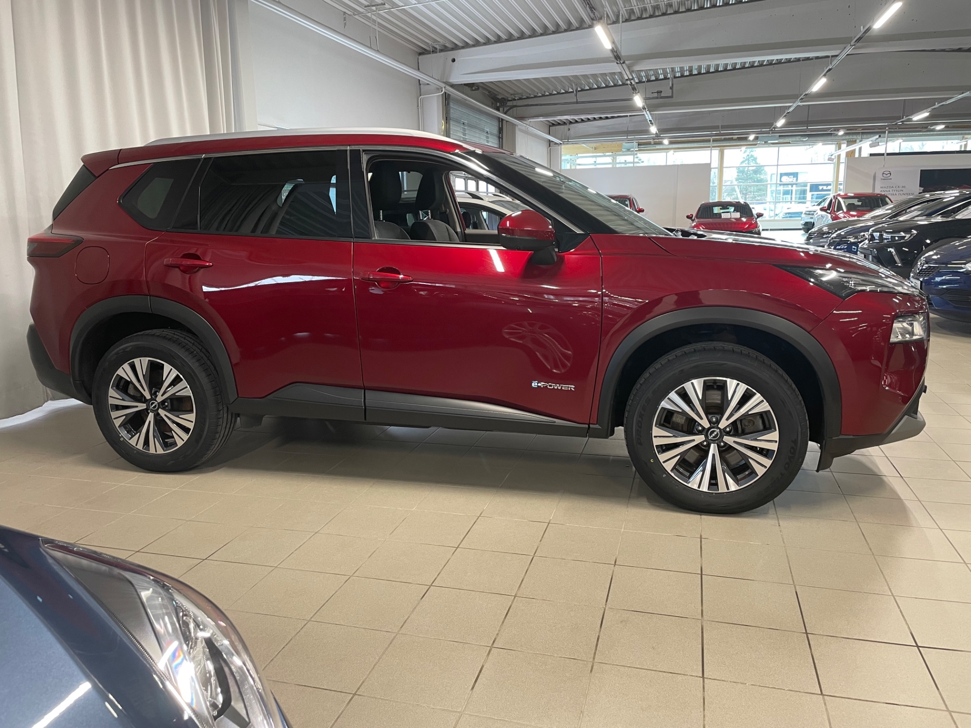 NISSAN X-TRAIL e-4orce N-Connecta 5ST / Korkotarjous 2,99% + kulut