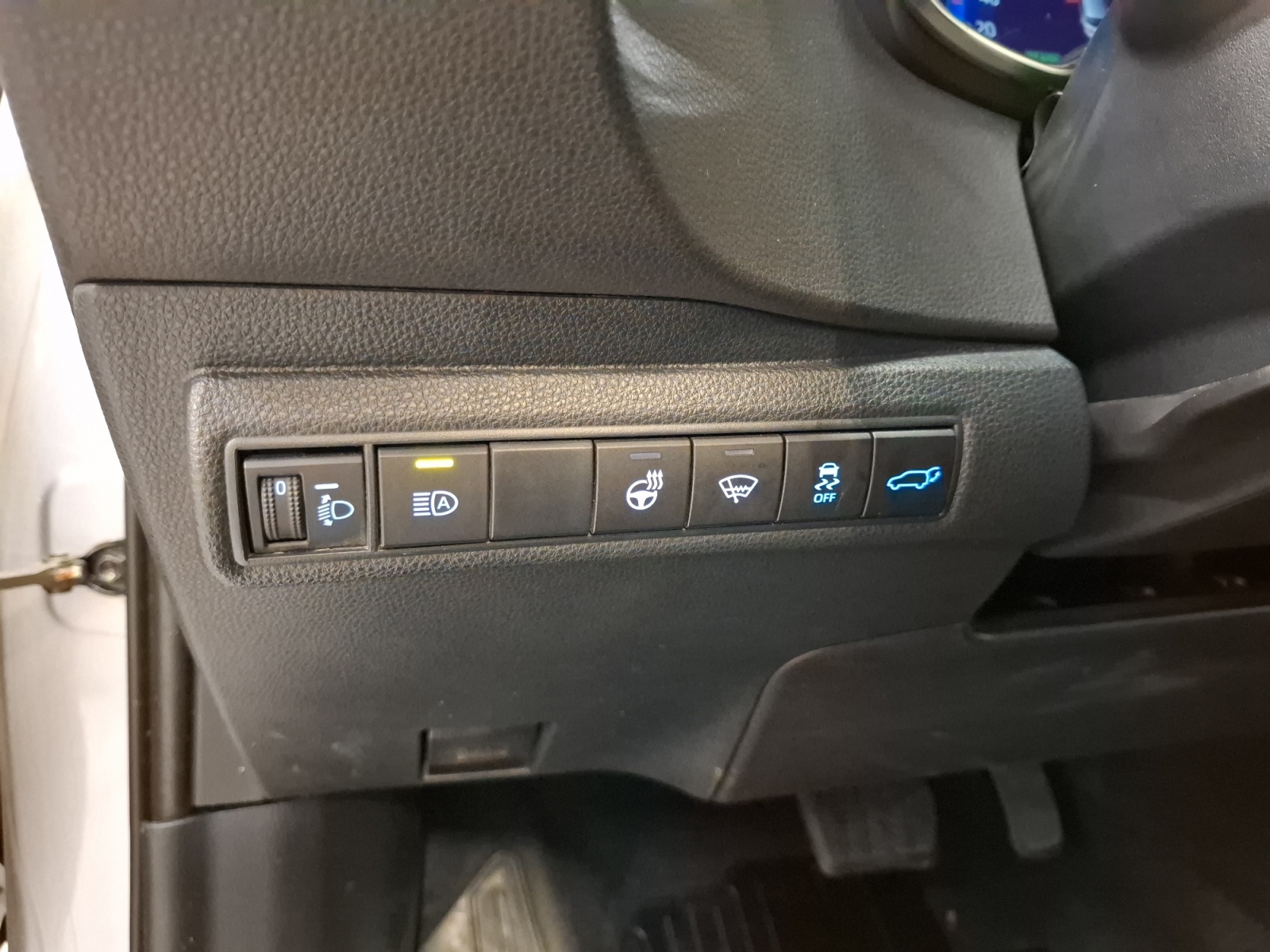 Toyota Corolla 16