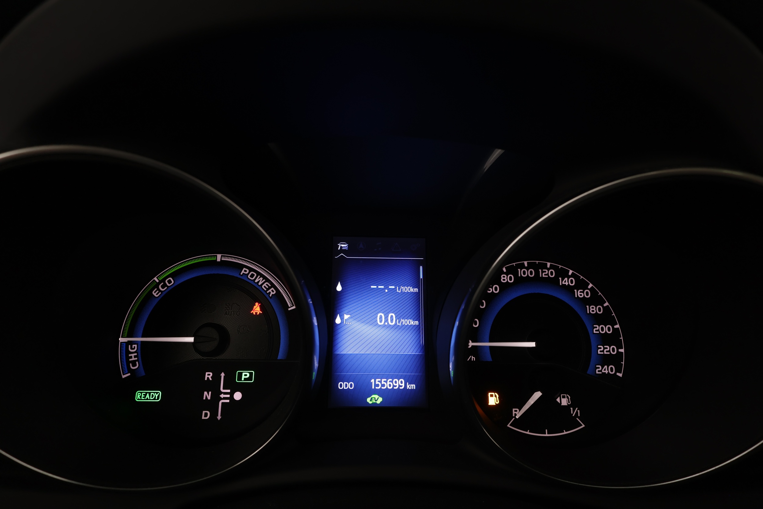 TOYOTA AURIS 2016
