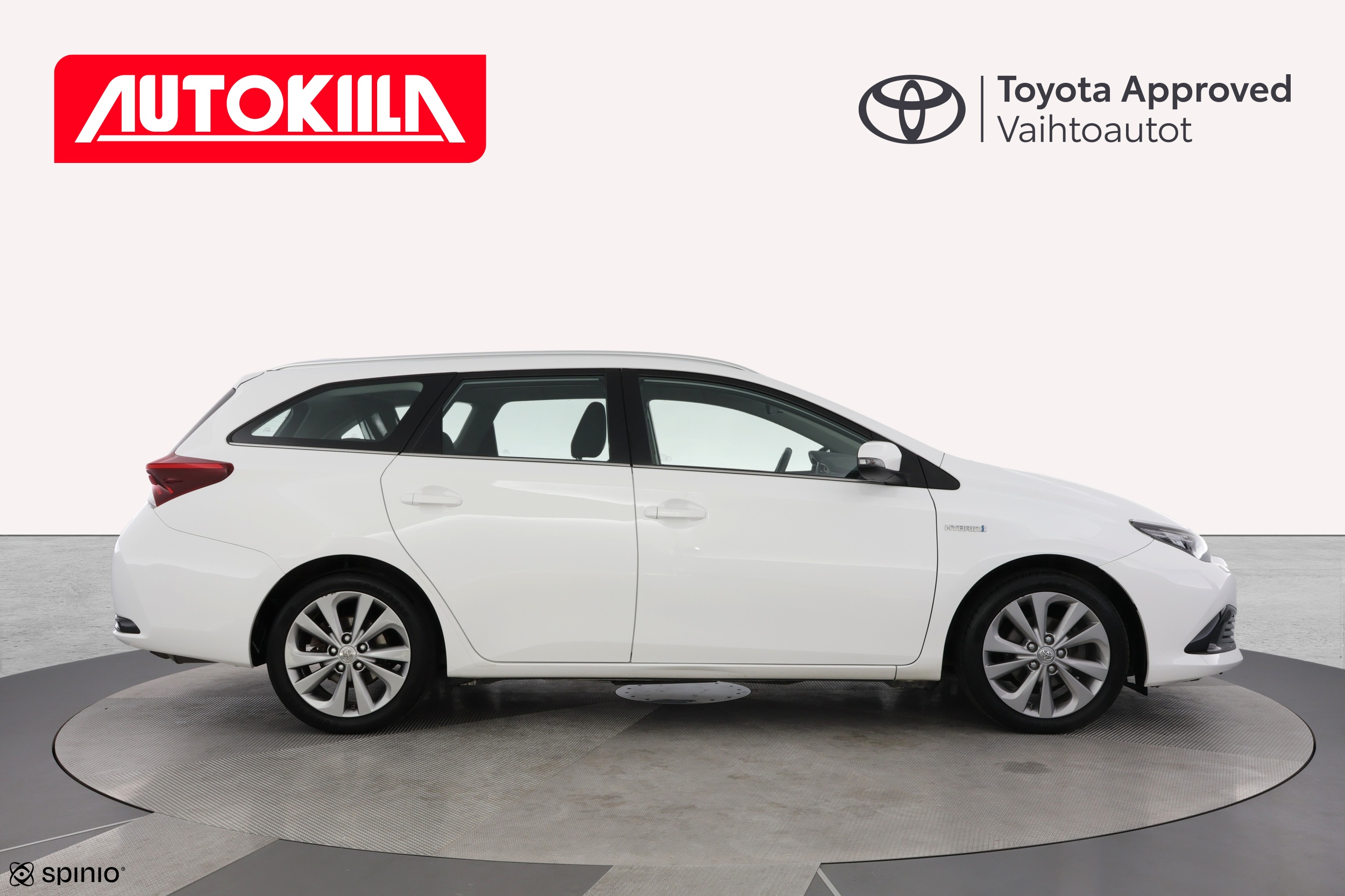 TOYOTA AURIS 2016