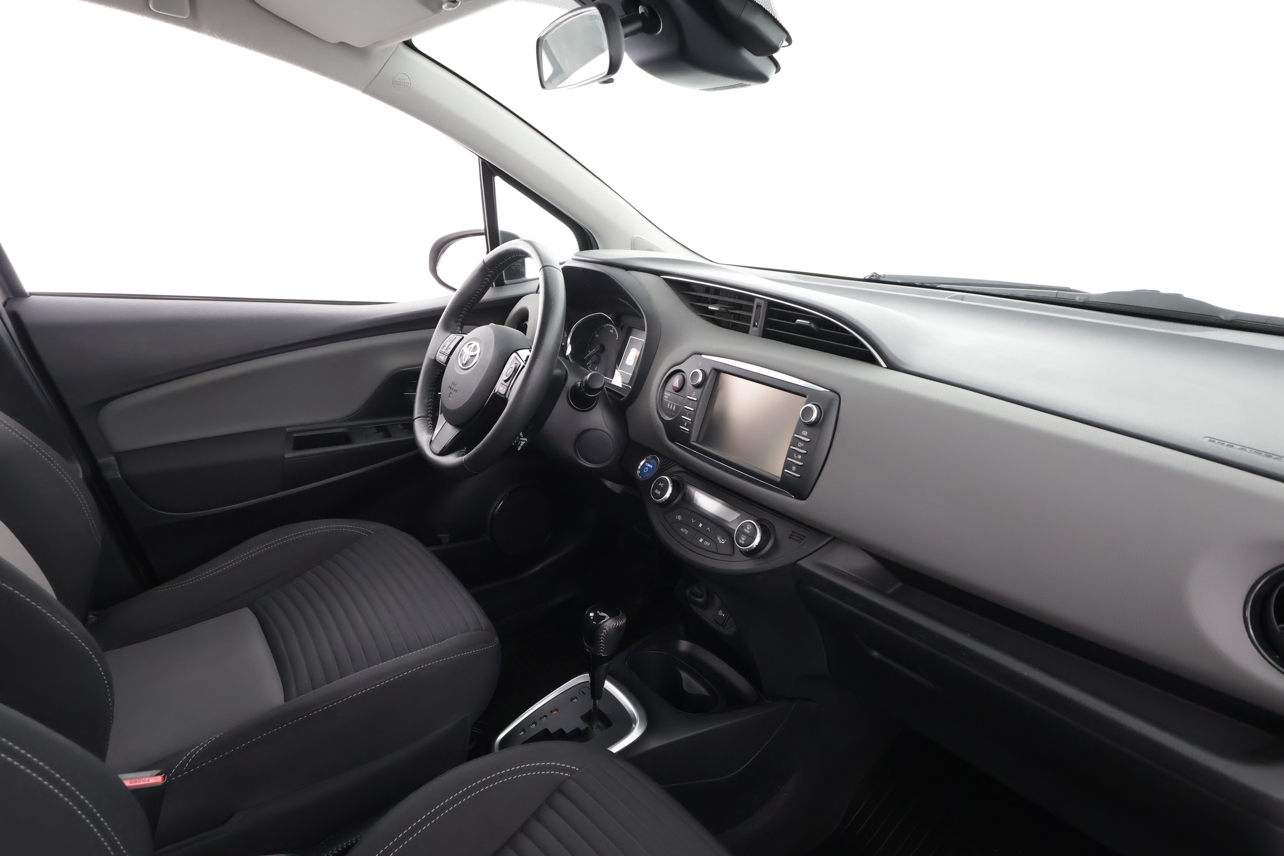 TOYOTA YARIS 2017