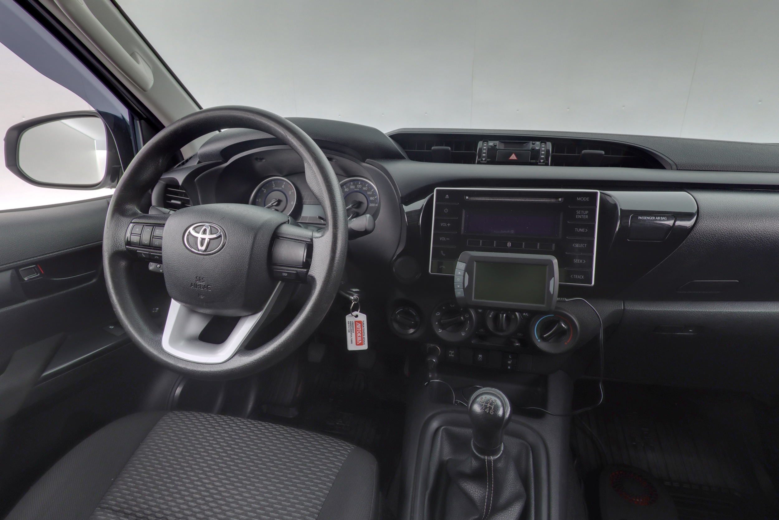 TOYOTA HILUX 2019