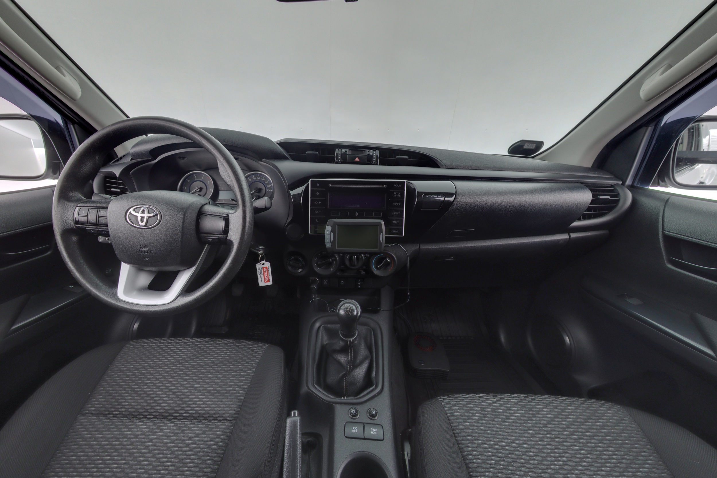 TOYOTA HILUX 2019
