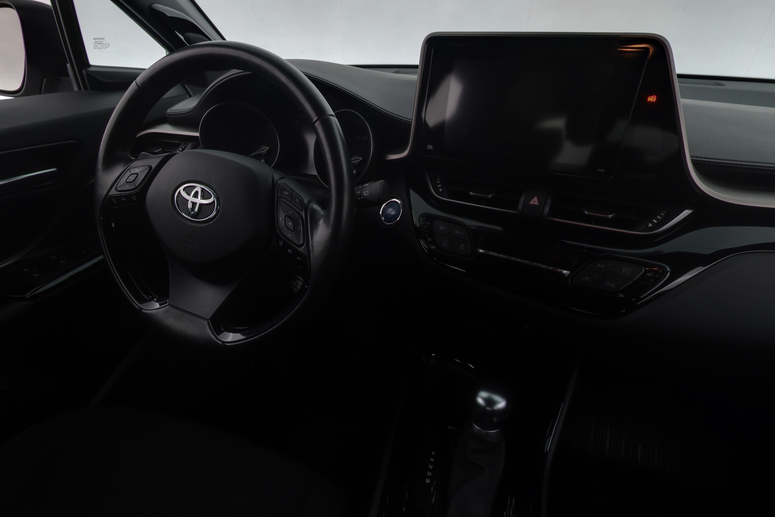 TOYOTA C-HR 2019