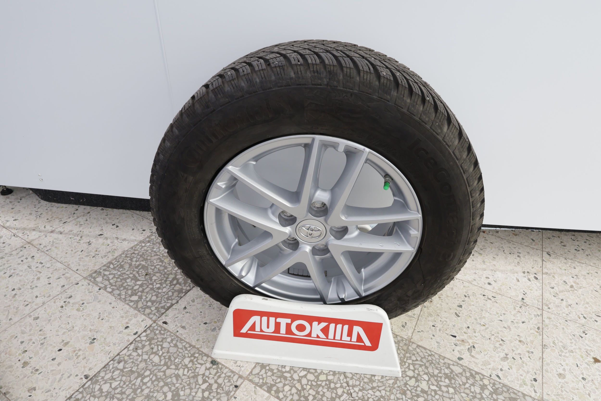 TOYOTA C-HR 2023
