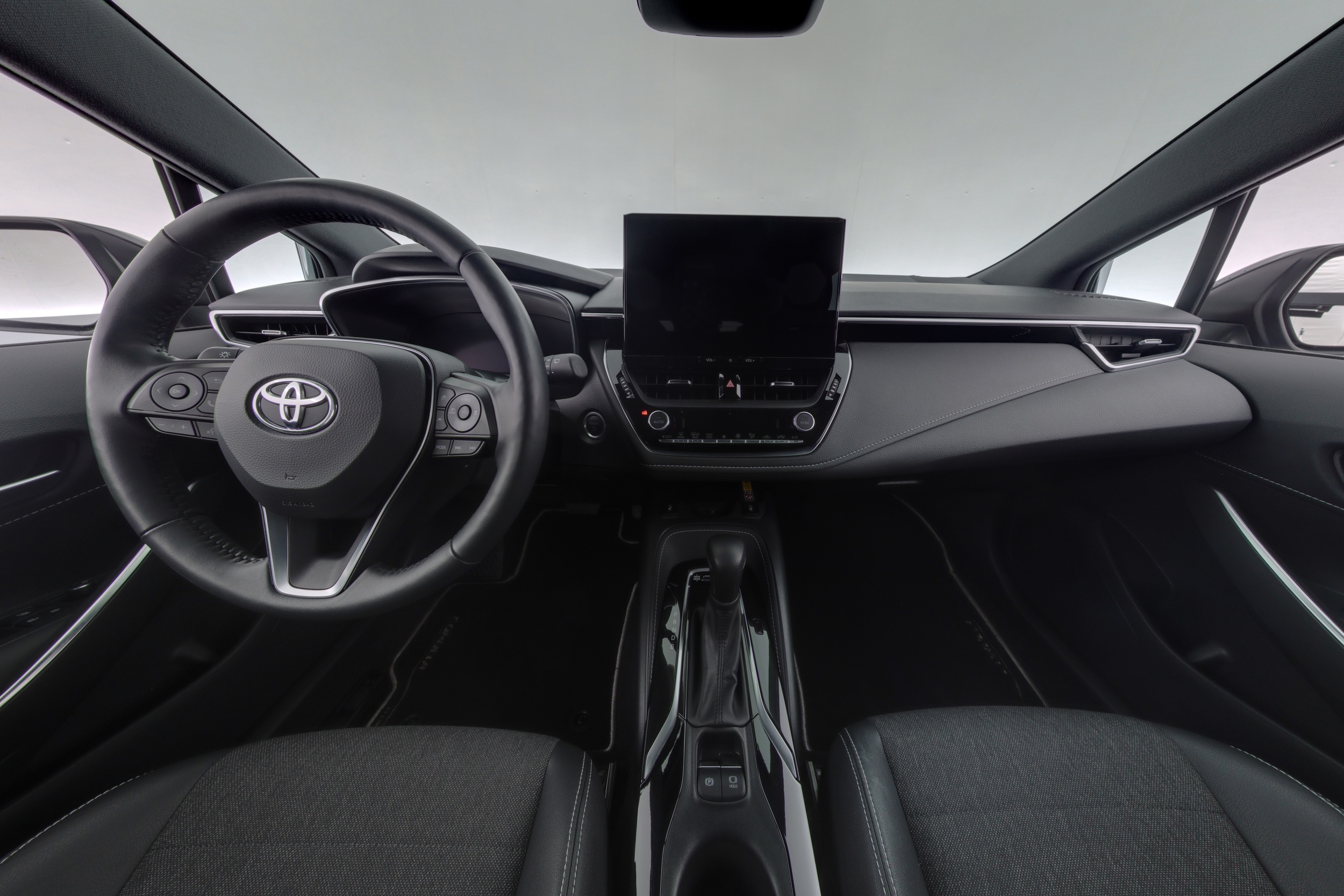 TOYOTA COROLLA 2024