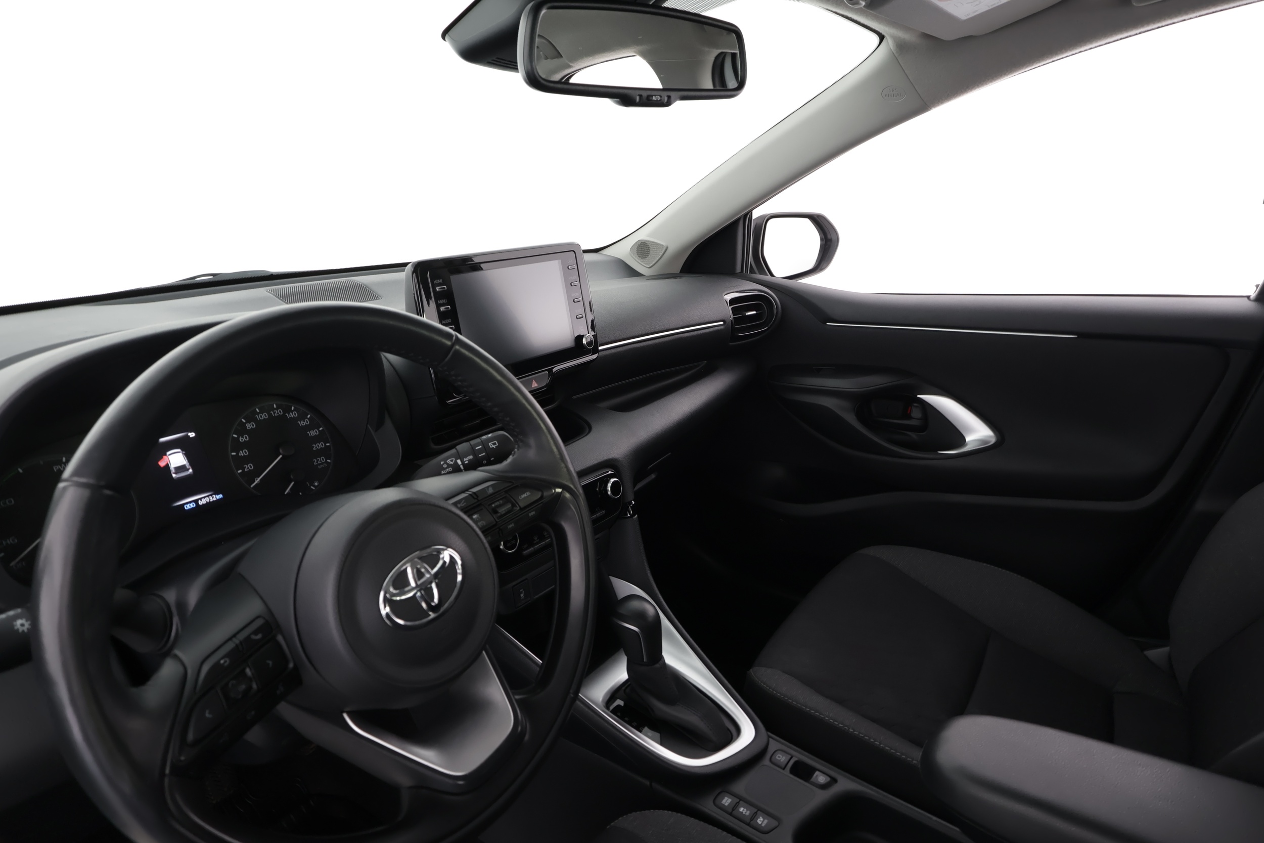 TOYOTA YARIS 2024