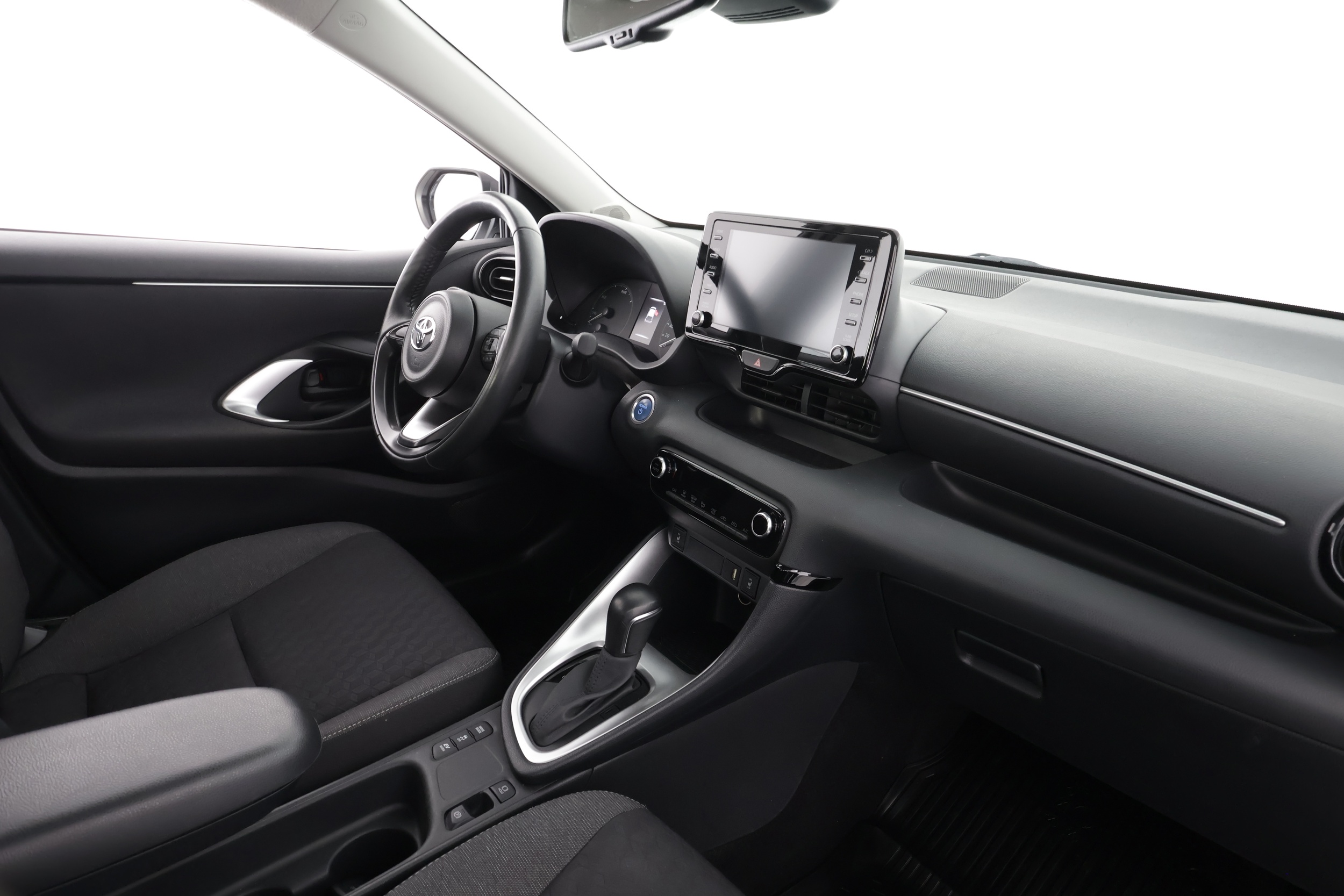 TOYOTA YARIS 2024