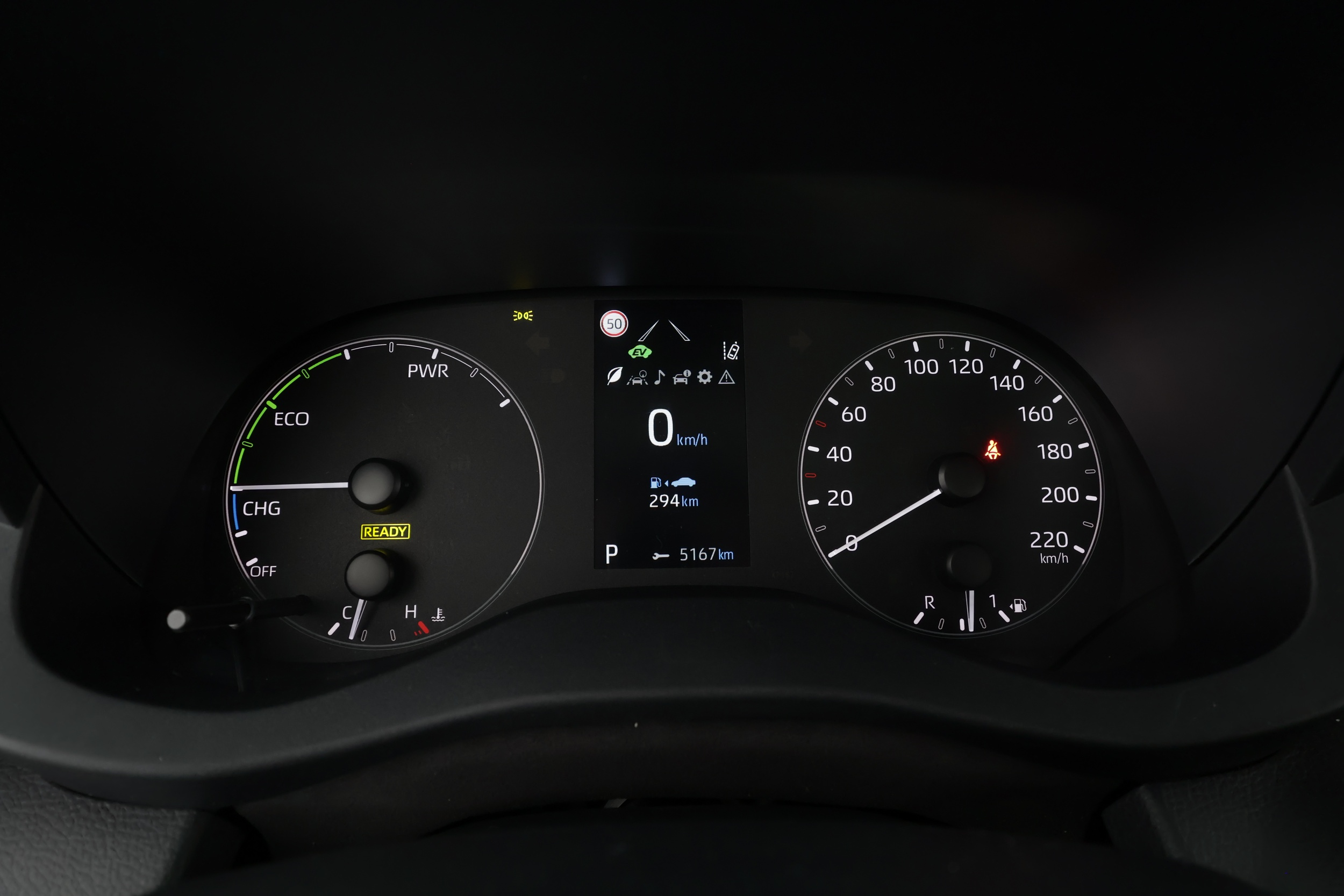 TOYOTA YARIS 2024