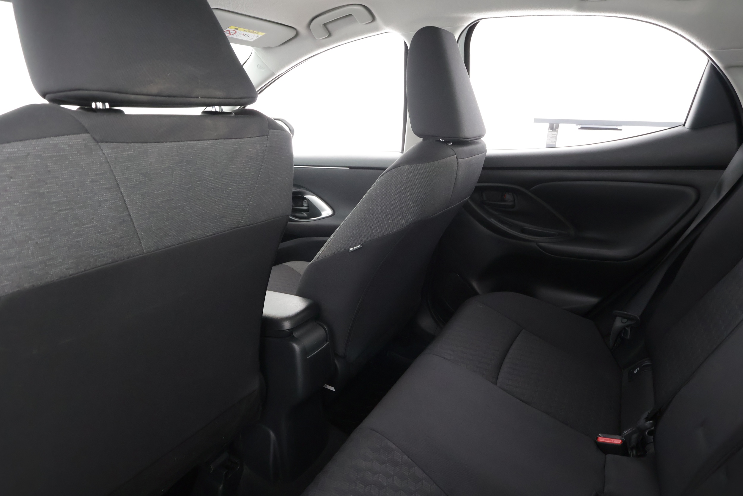 TOYOTA YARIS 2024