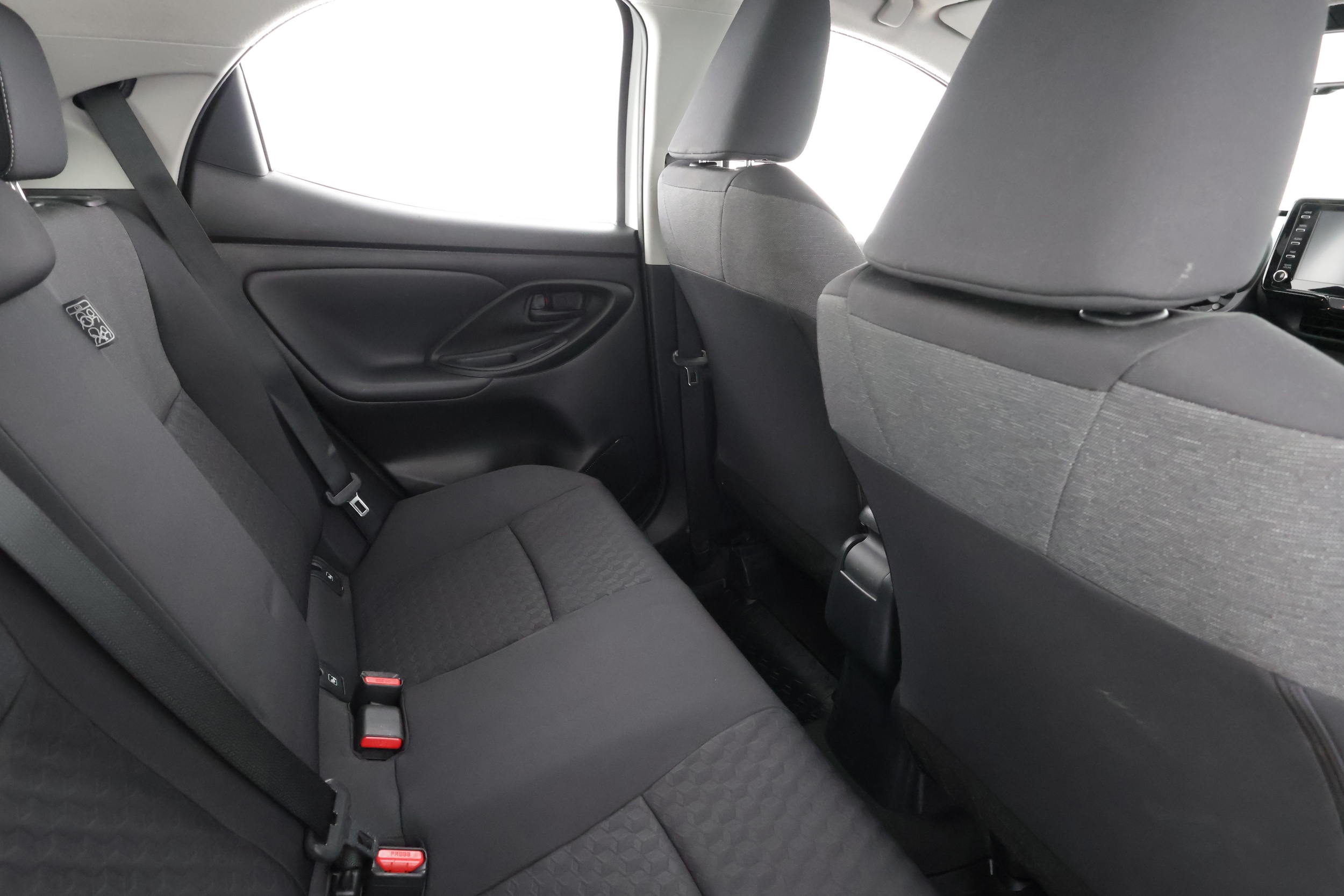 TOYOTA YARIS 2024