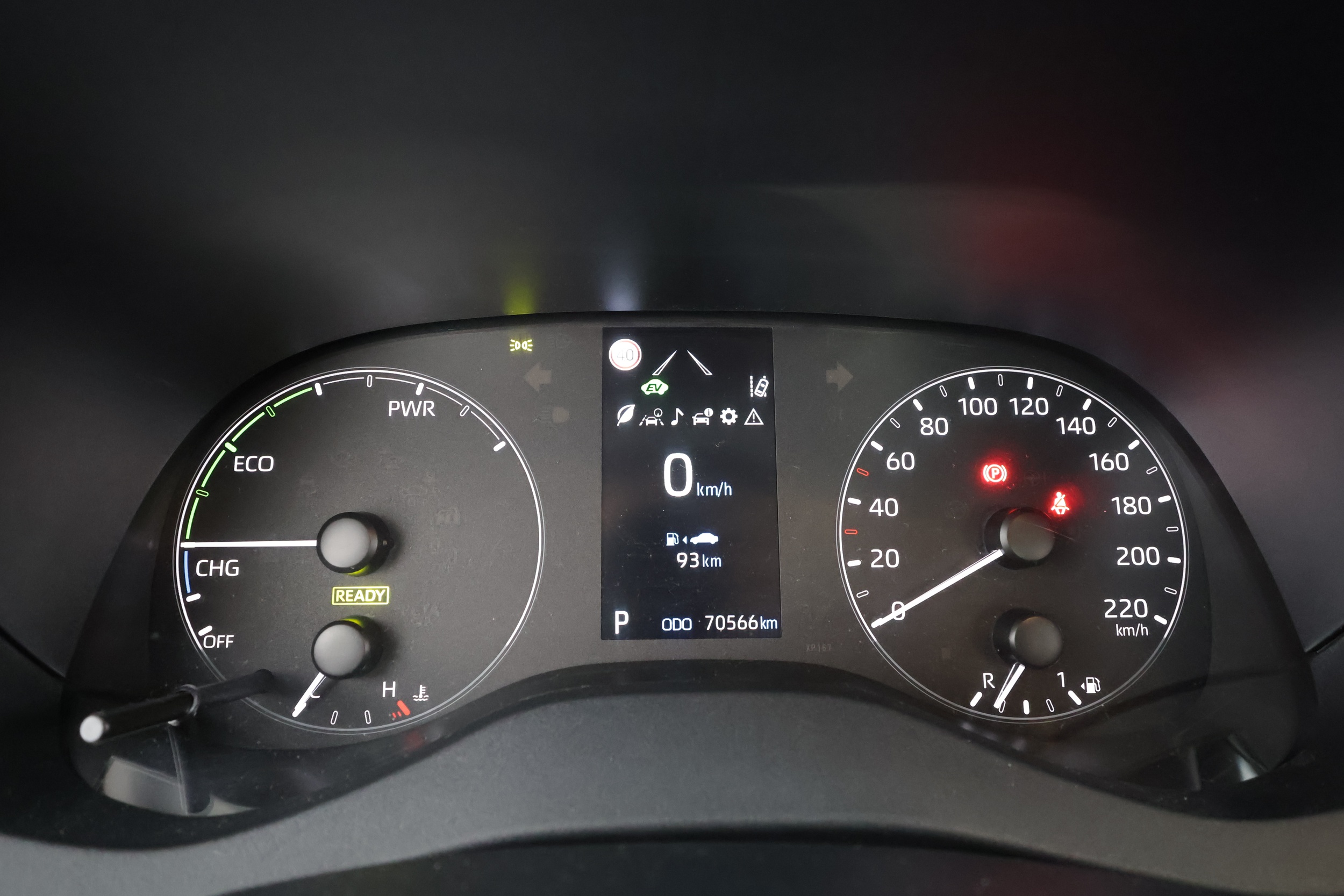 TOYOTA YARIS 2024