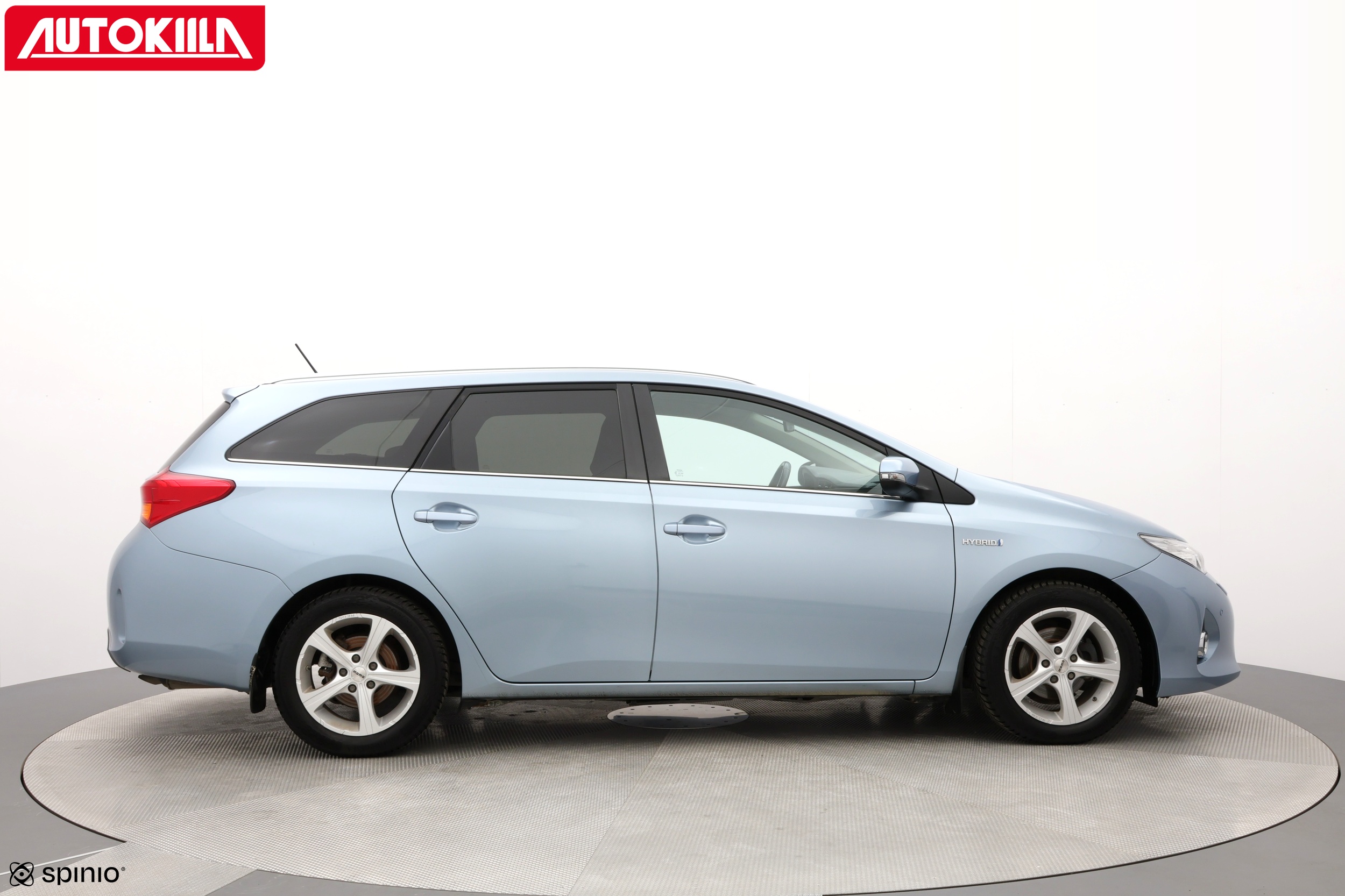 TOYOTA AURIS 2015