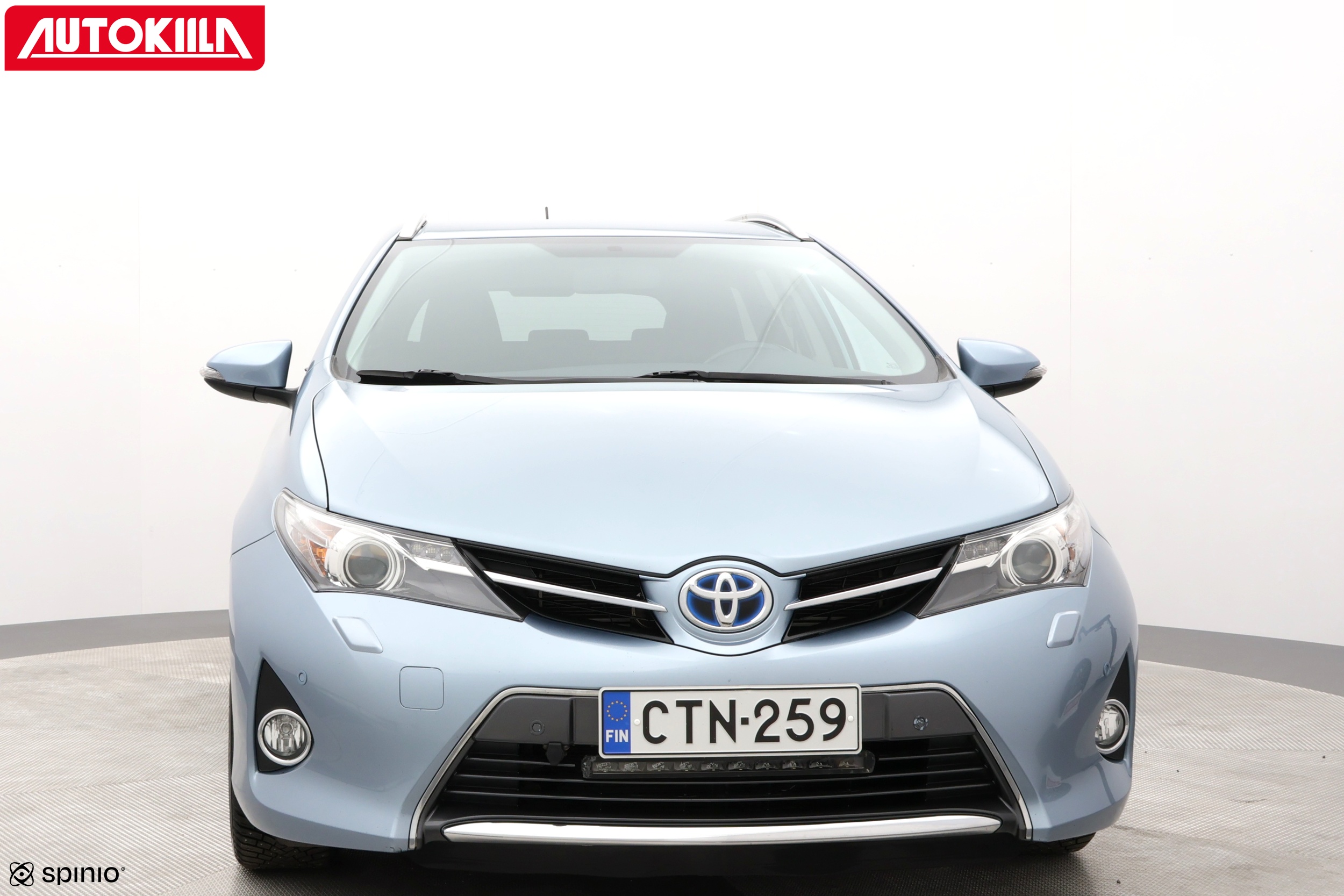 TOYOTA AURIS 2015