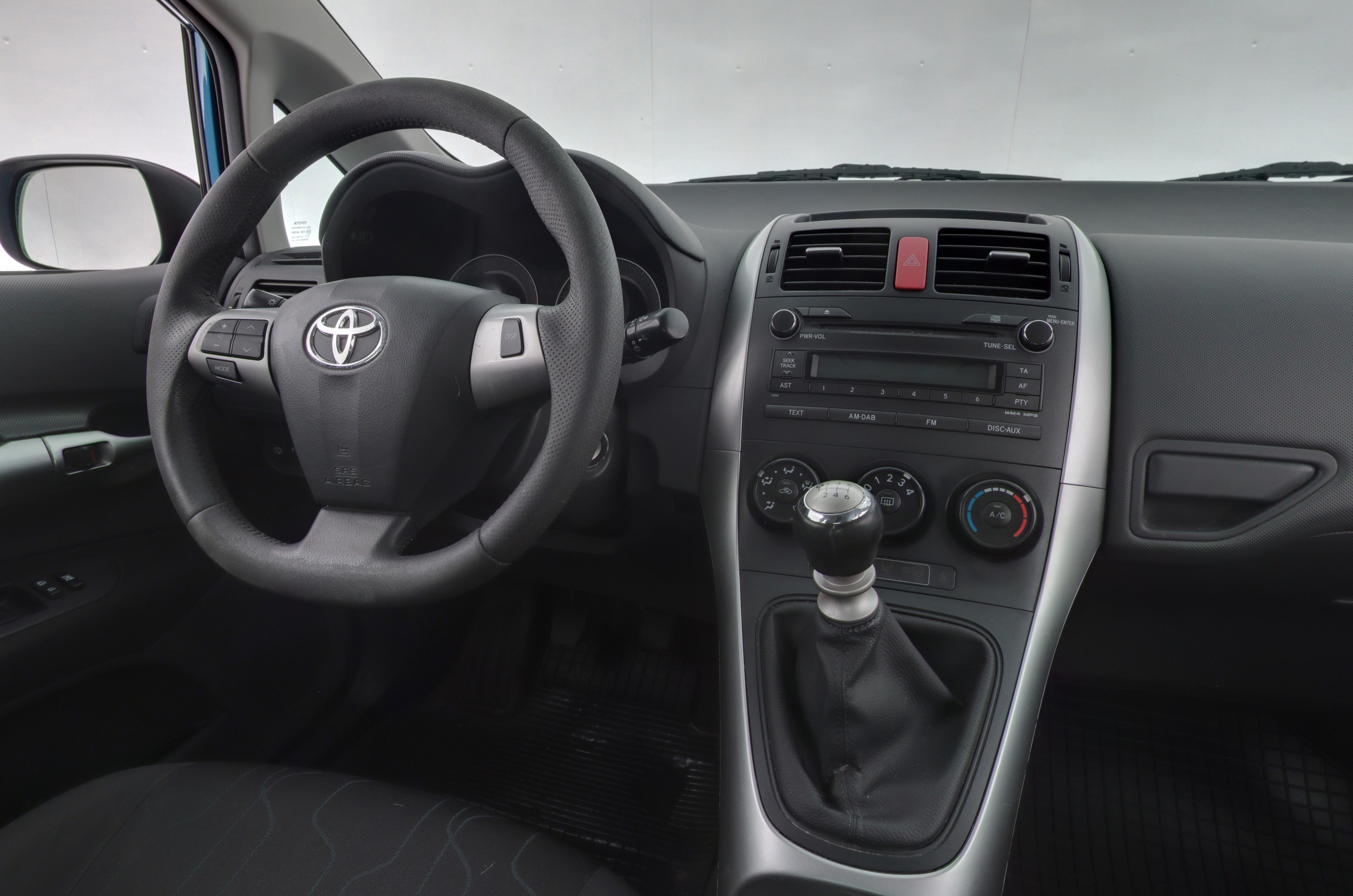 TOYOTA AURIS 2010