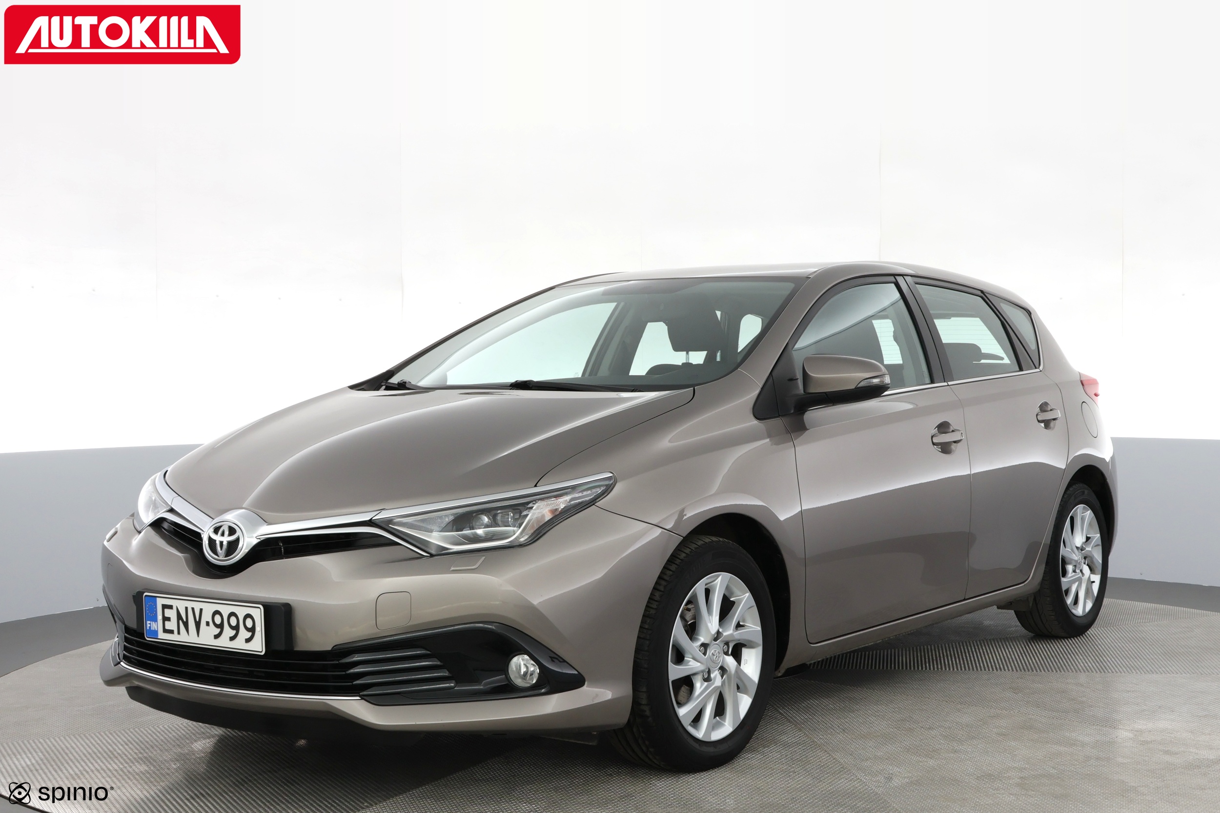 TOYOTA AURIS 2015