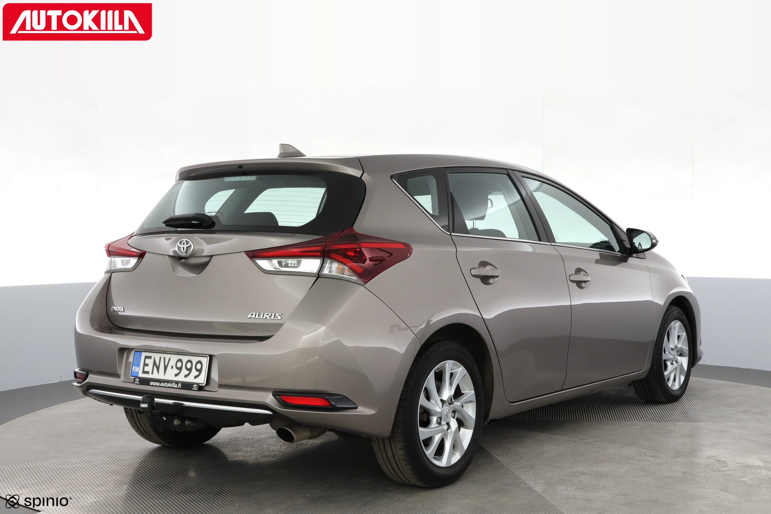 TOYOTA AURIS 2015