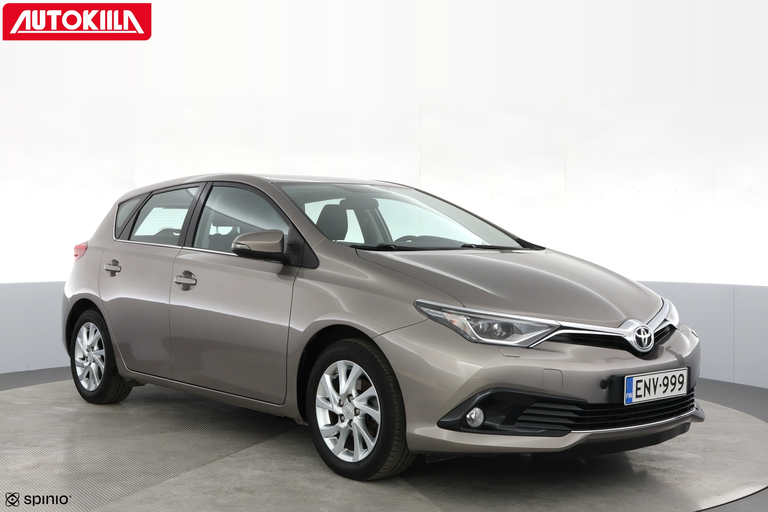 TOYOTA AURIS 2015