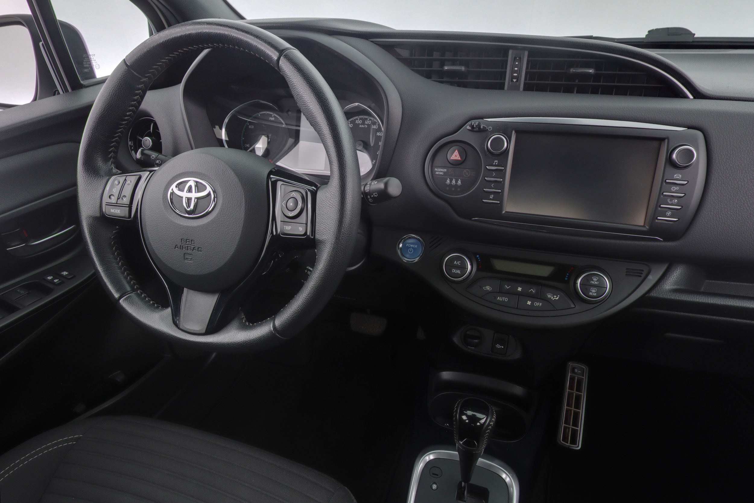 TOYOTA YARIS 2018