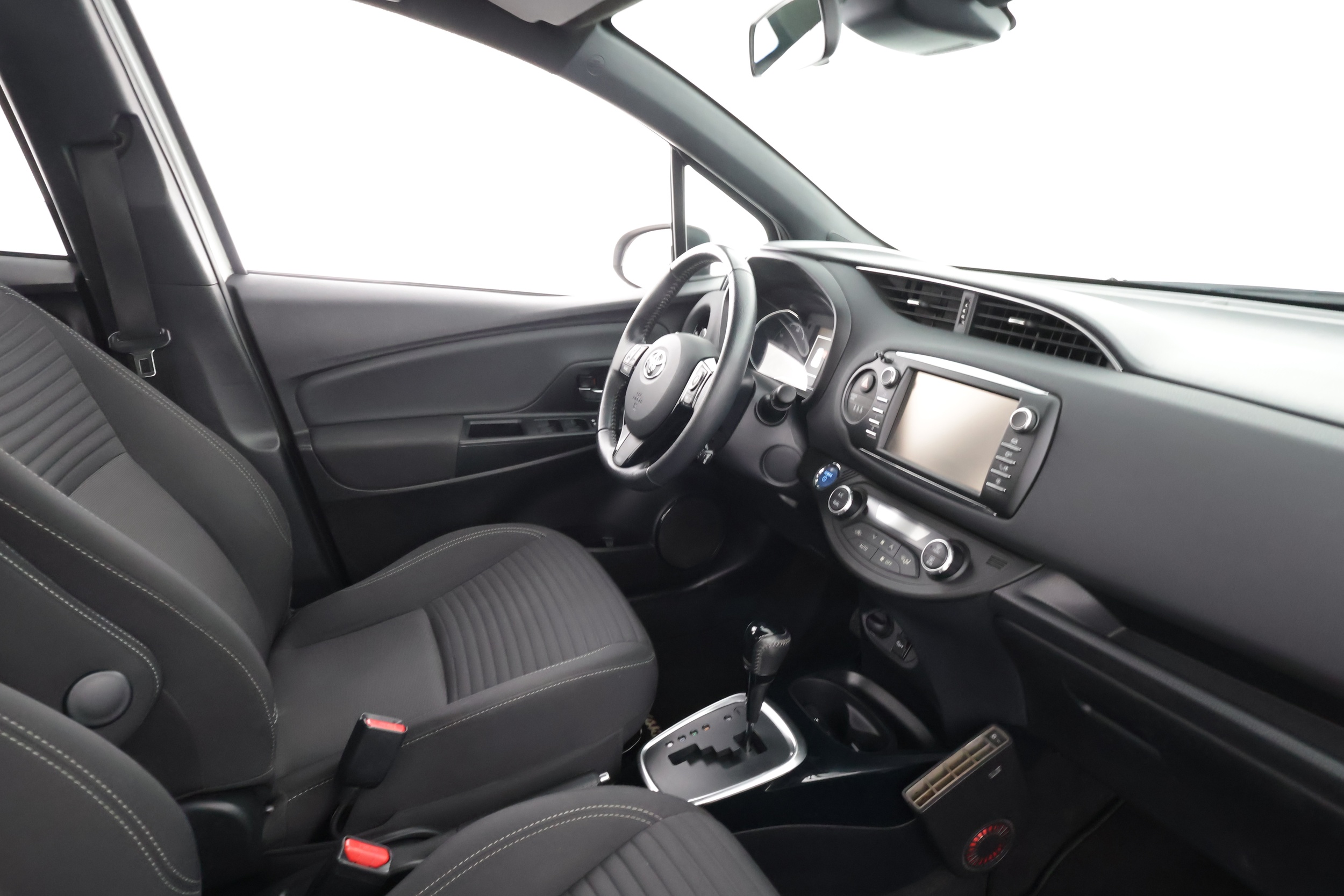 TOYOTA YARIS 2018