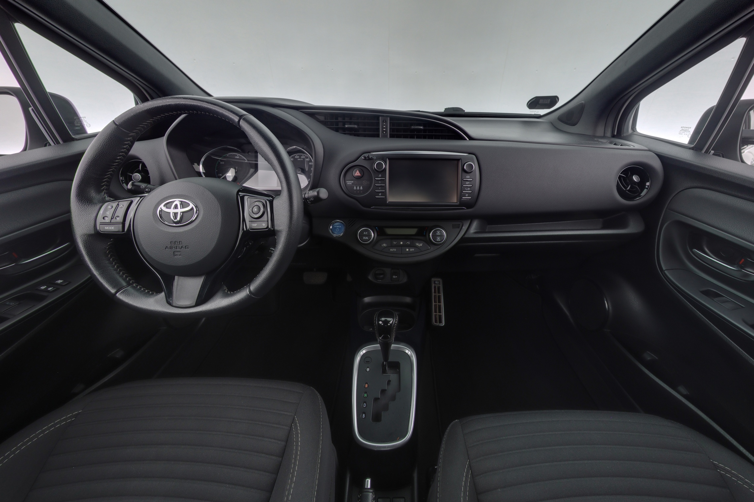 TOYOTA YARIS 2018