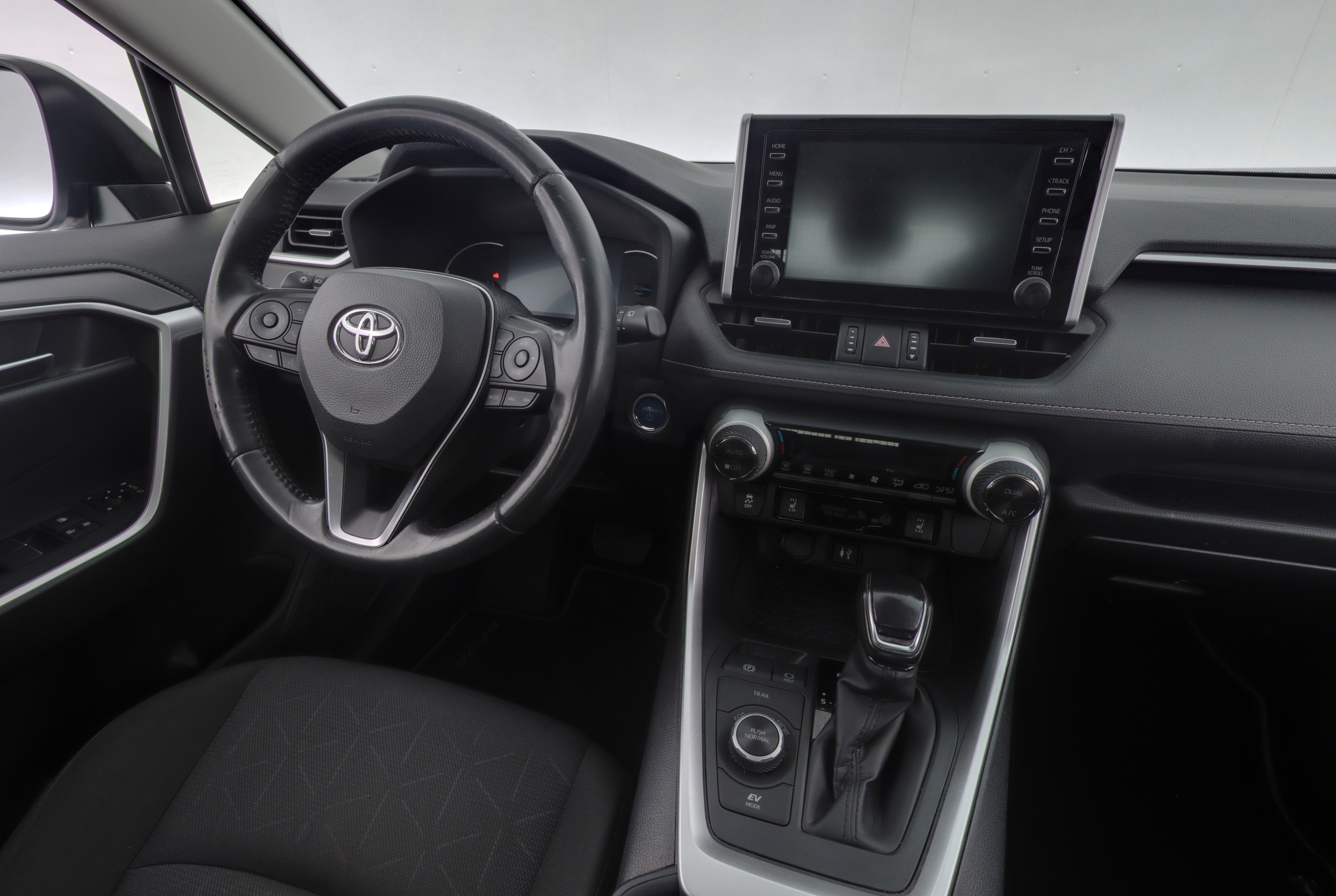 TOYOTA RAV4 2019