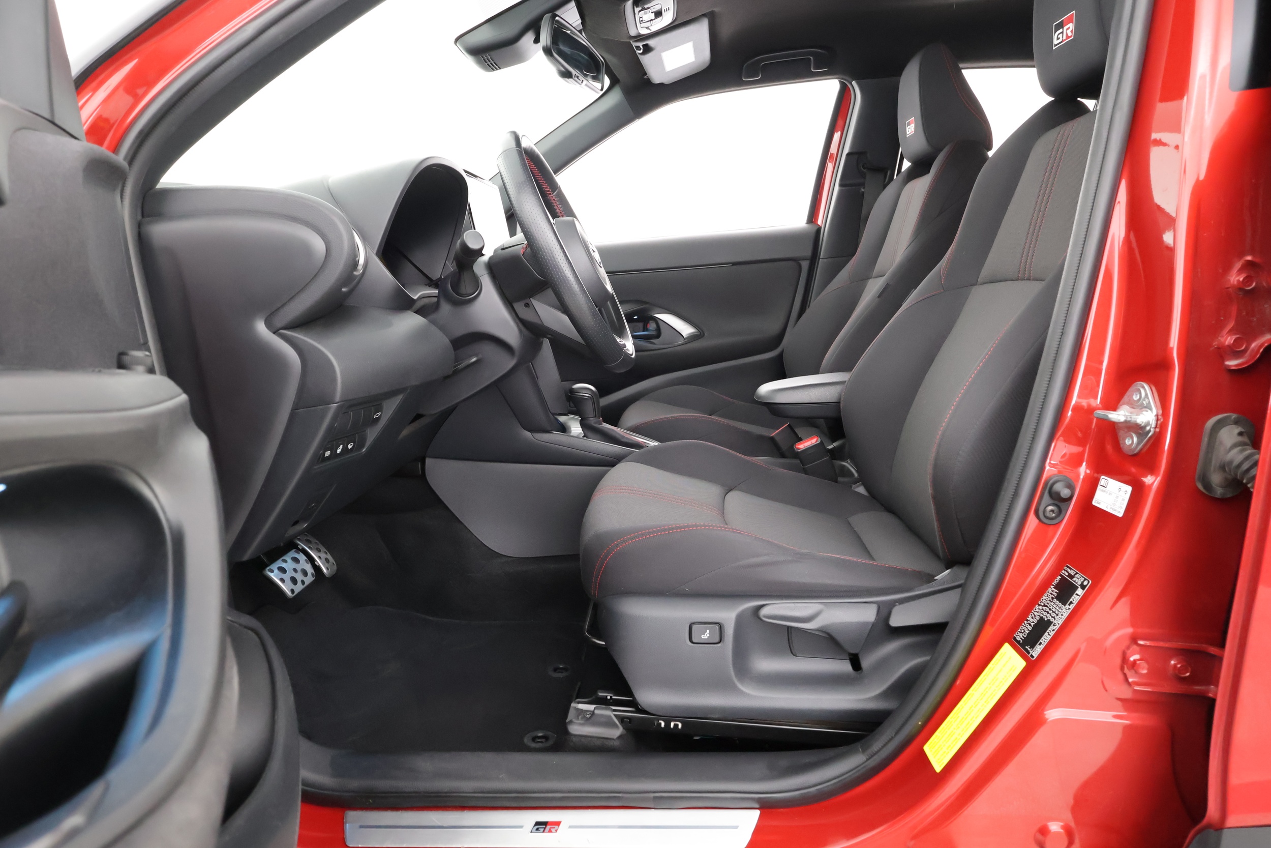 TOYOTA Yaris Cross 2024