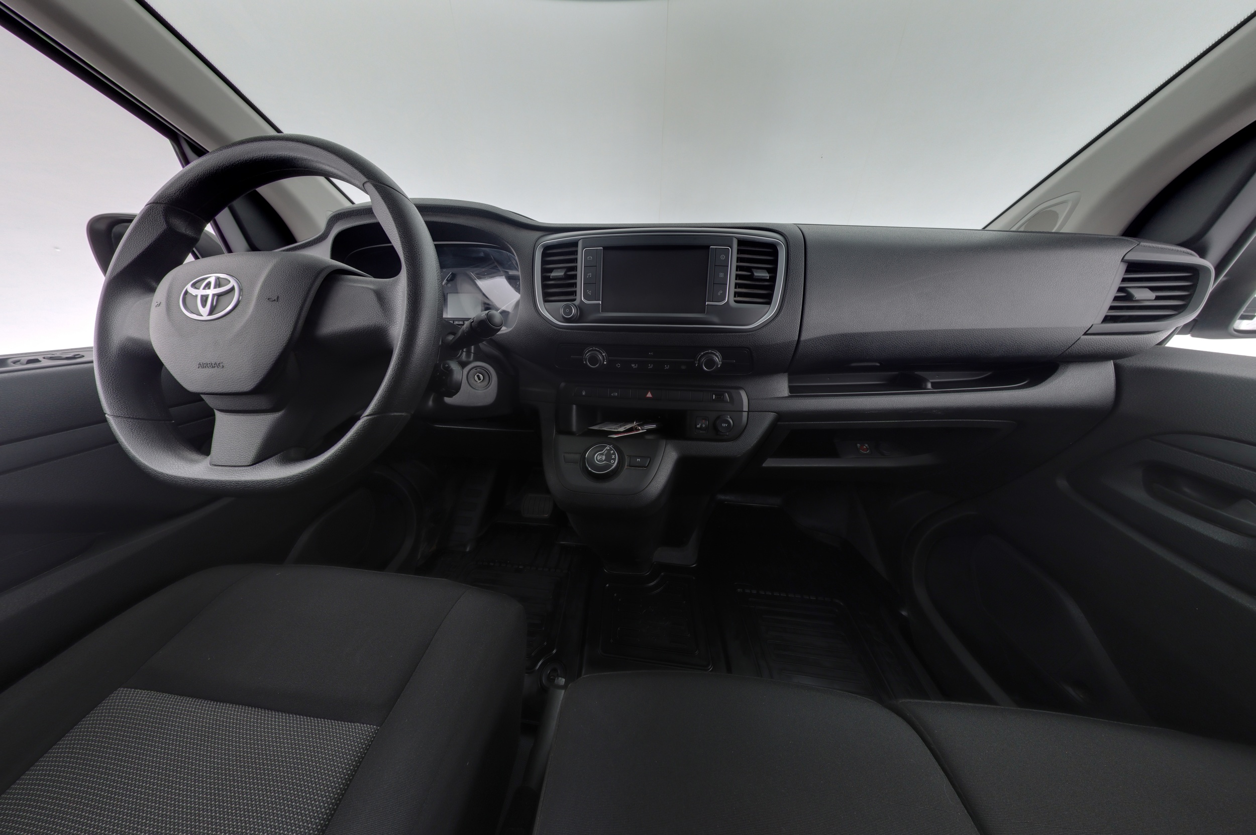 TOYOTA Proace 2023