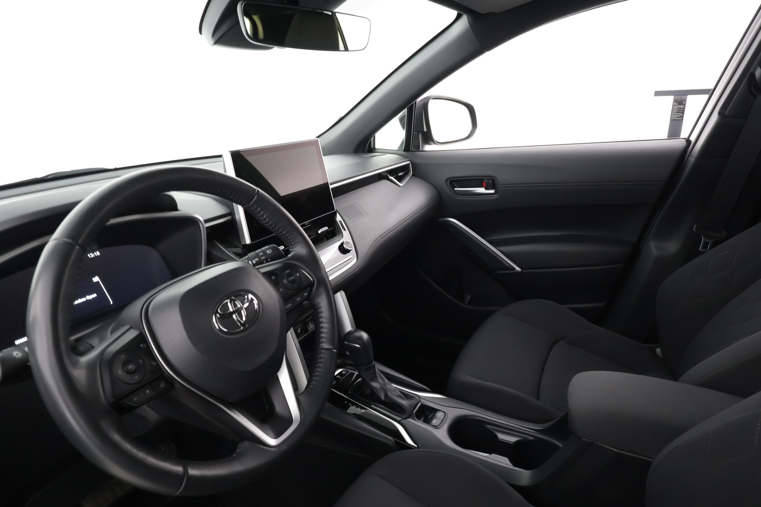 TOYOTA Corolla Cross 2024