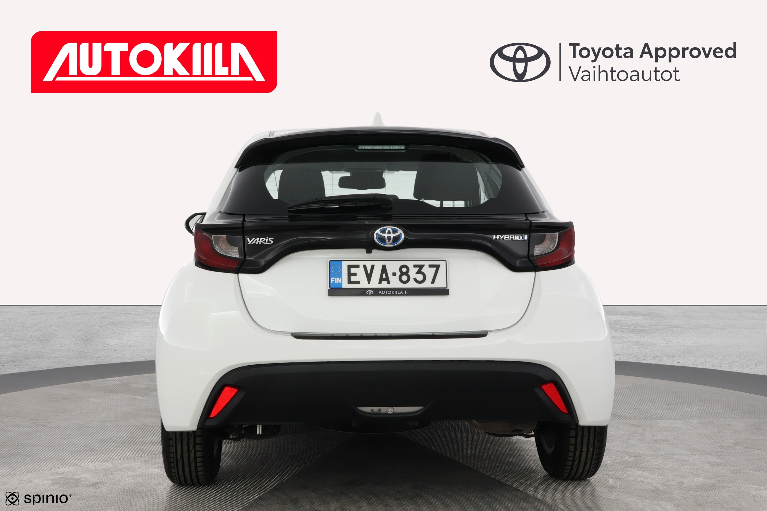 TOYOTA YARIS 2024