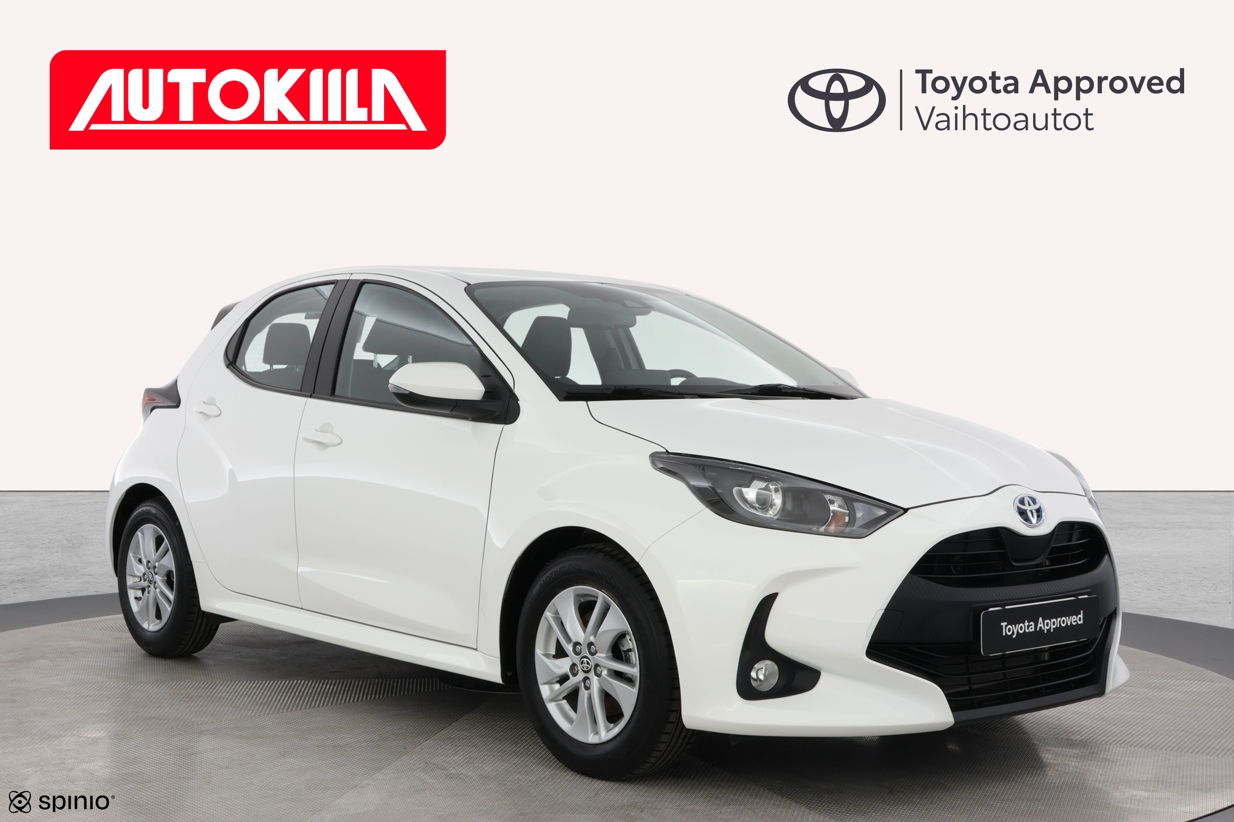TOYOTA YARIS 2024