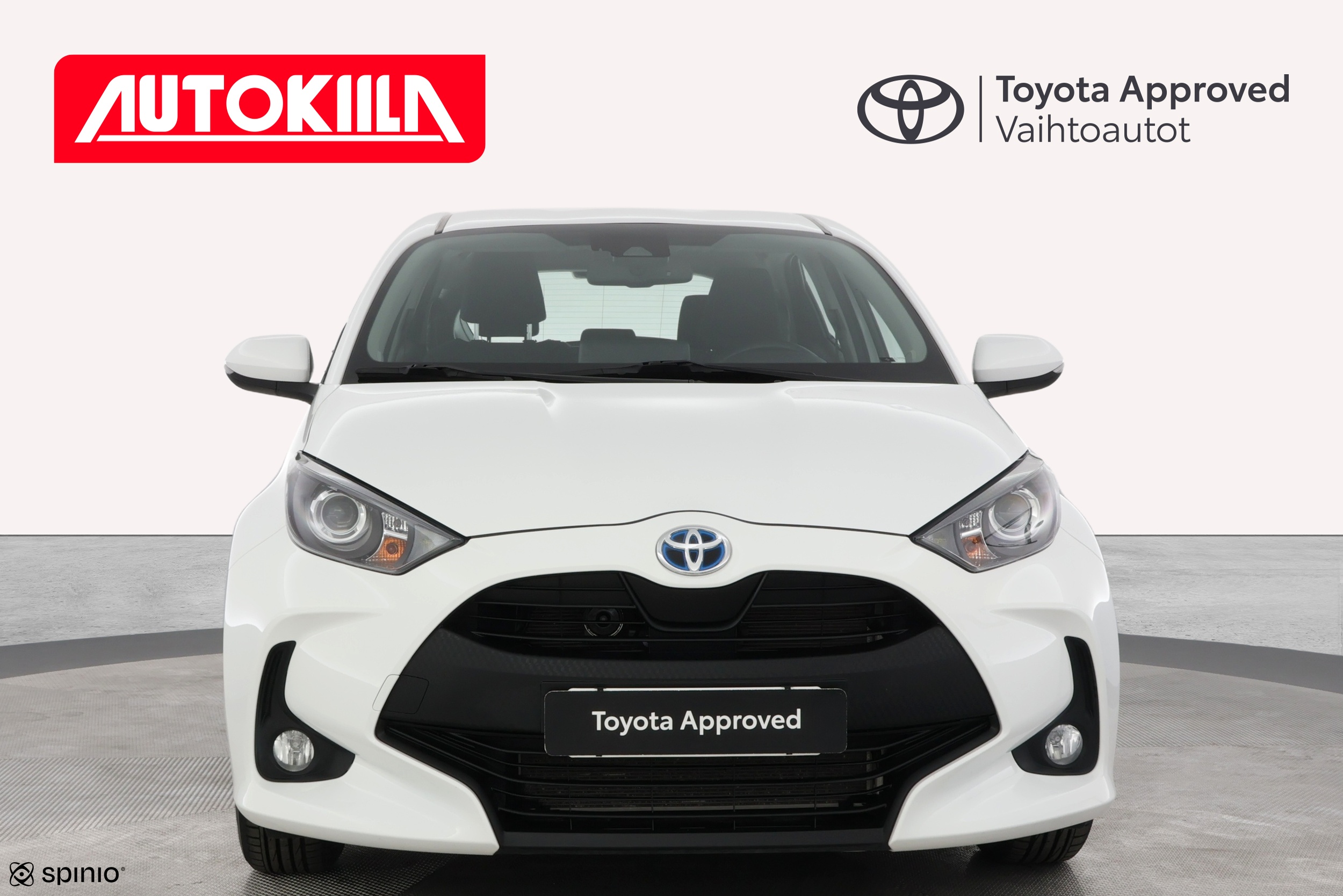 TOYOTA YARIS 2024