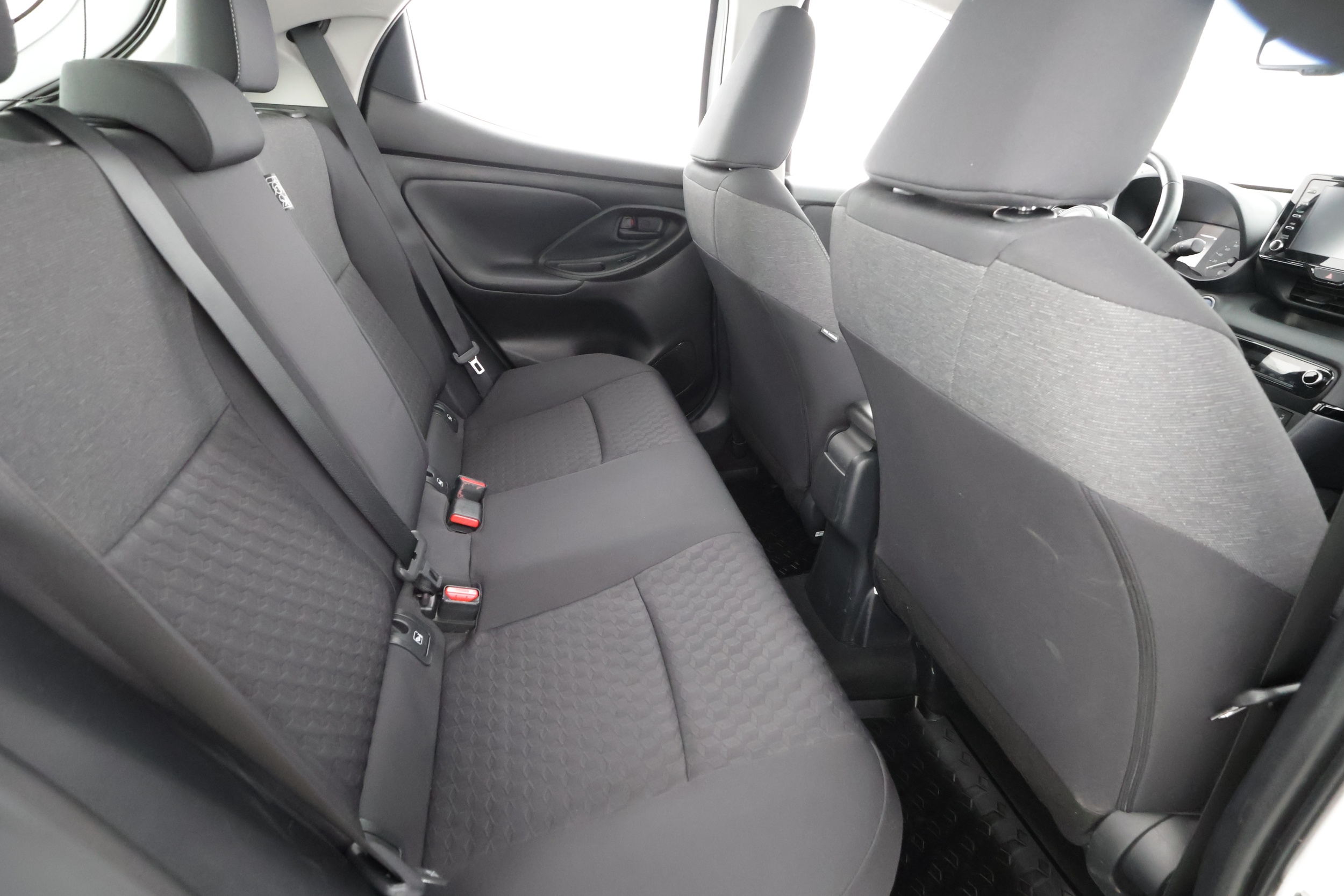 TOYOTA YARIS 2024