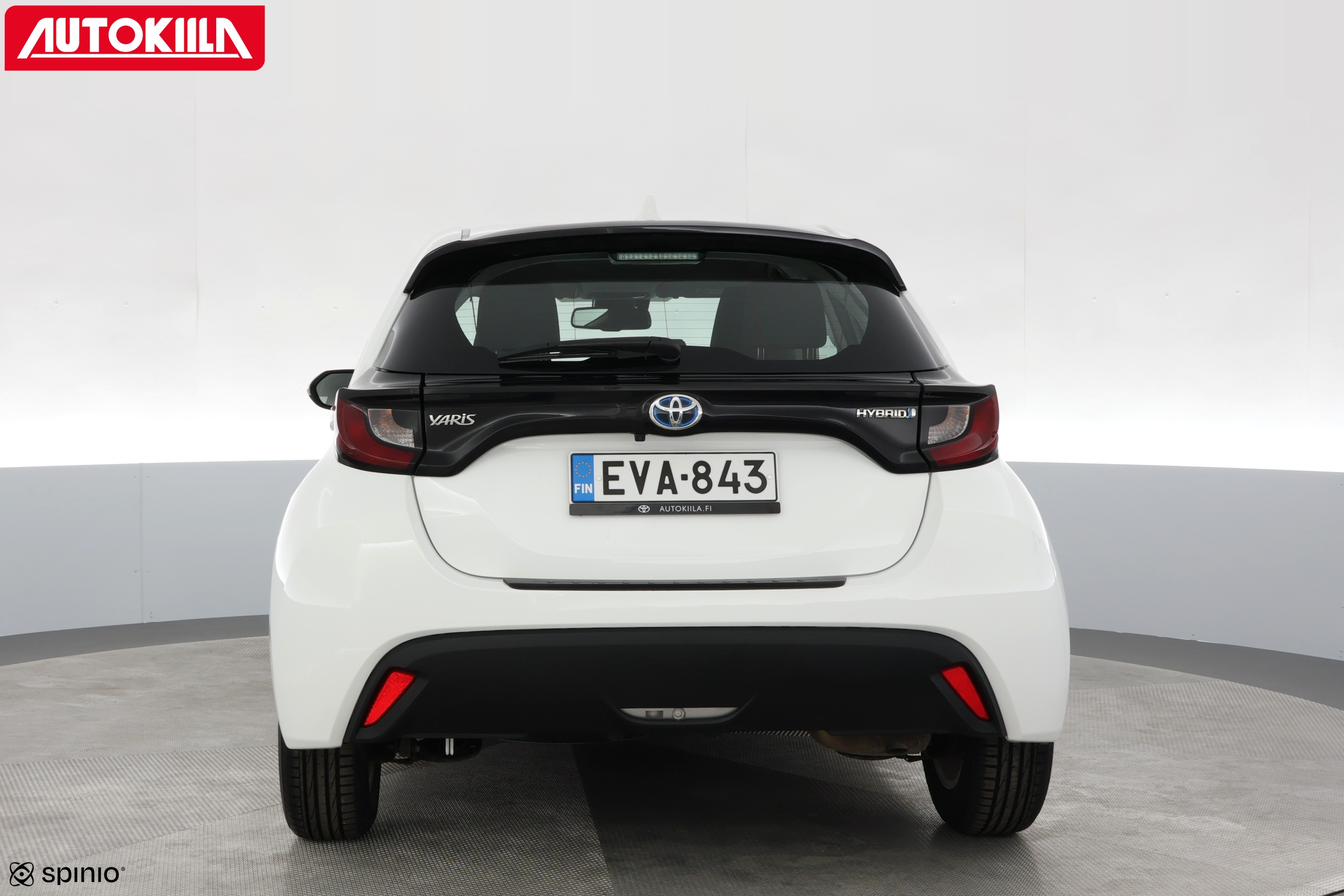 TOYOTA YARIS 2024