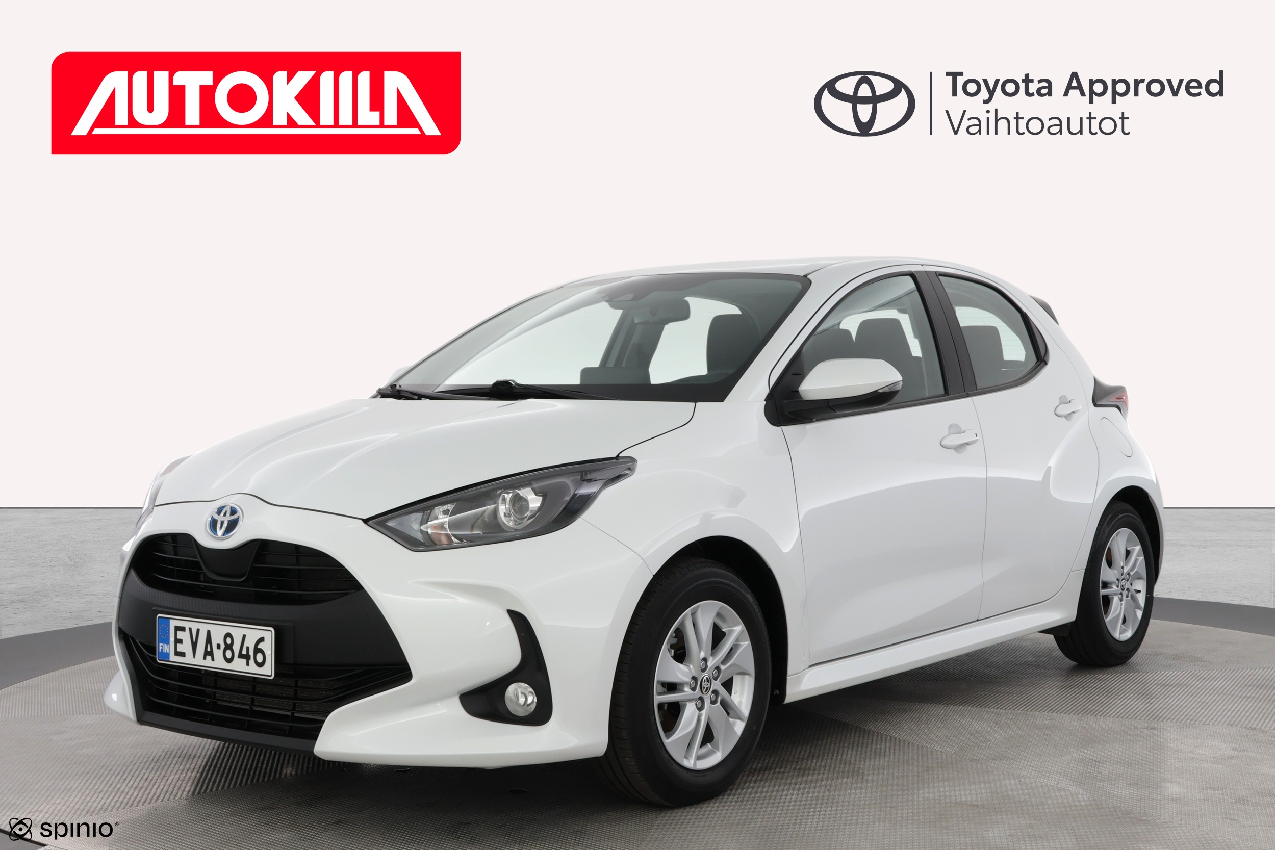 TOYOTA YARIS 2024