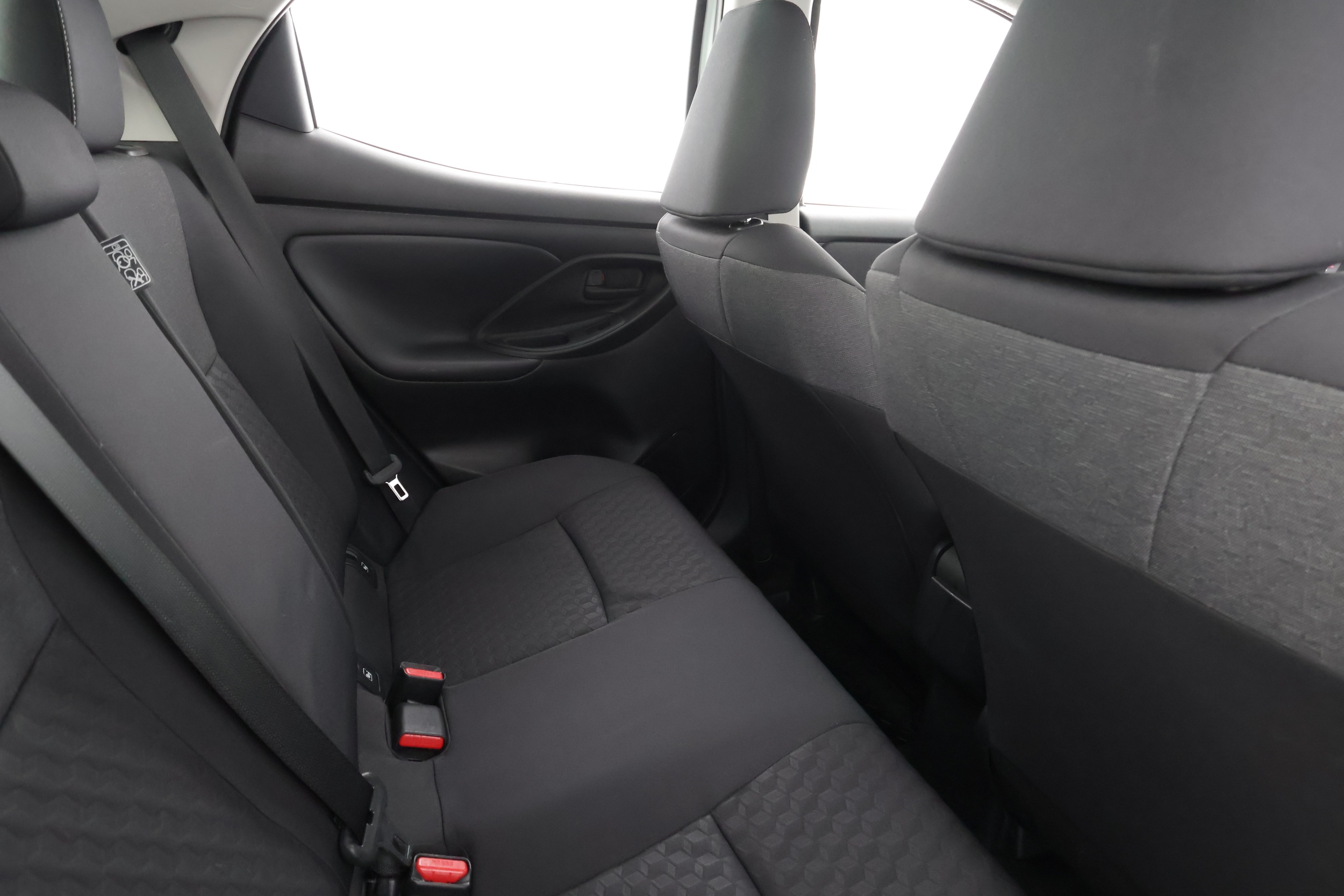 TOYOTA YARIS 2024