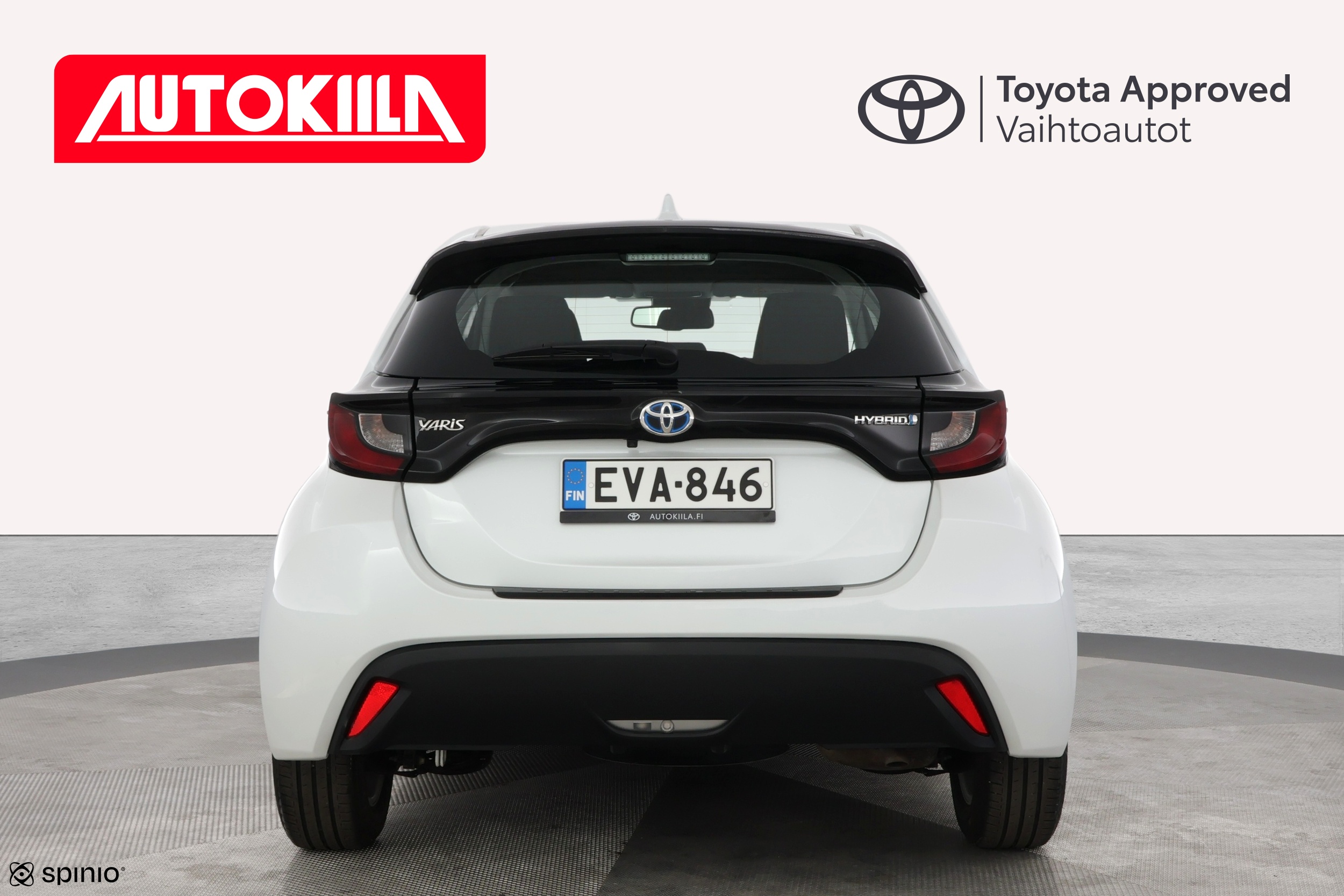 TOYOTA YARIS 2024