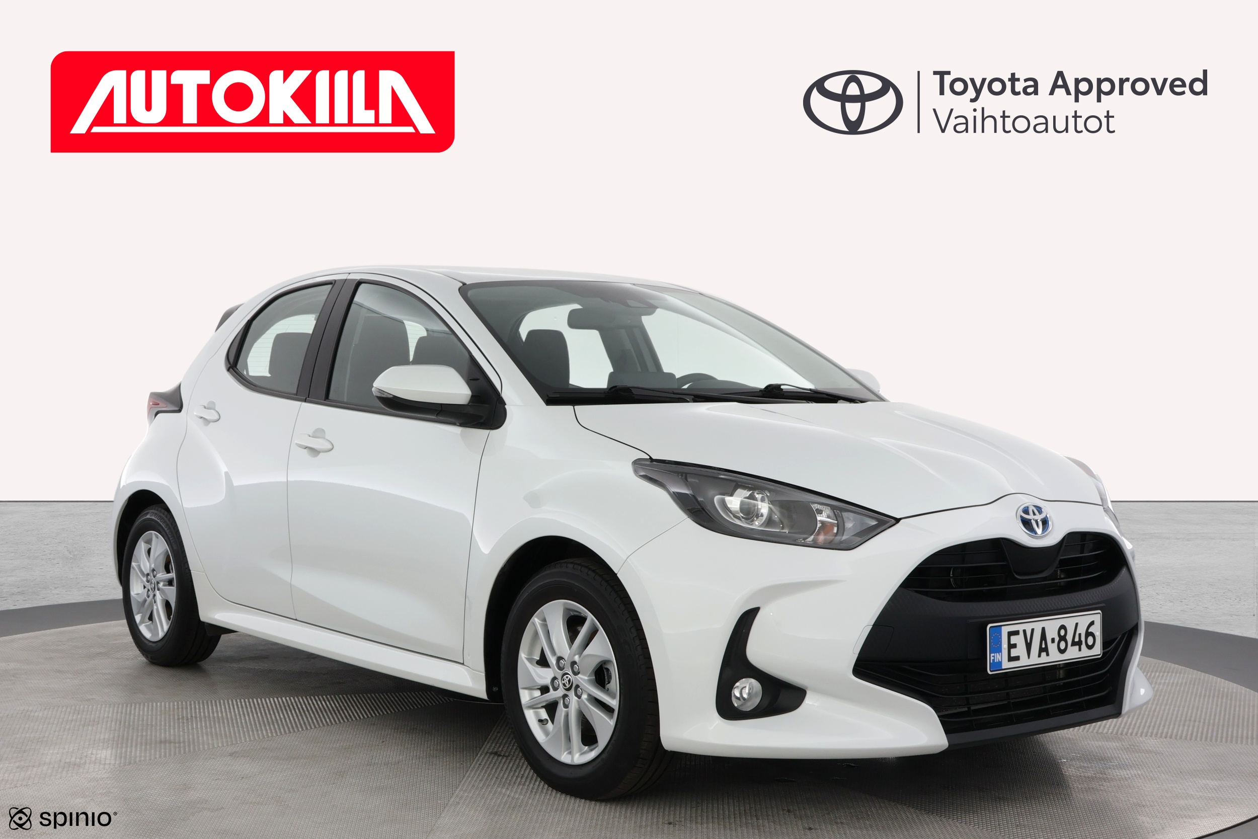 TOYOTA YARIS 2024