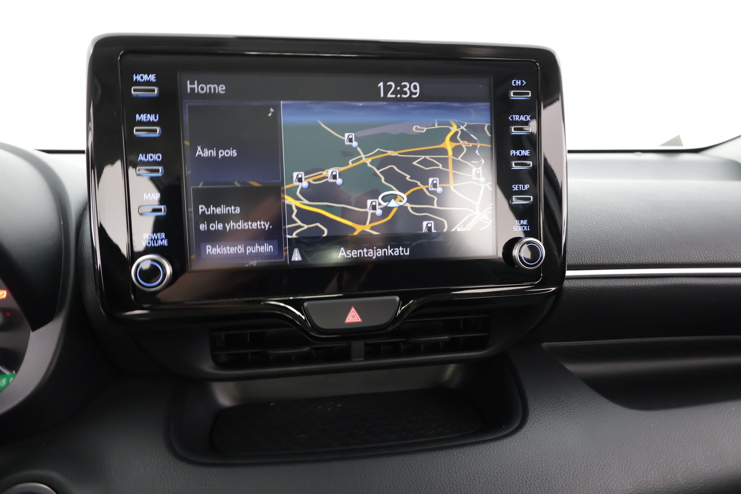 TOYOTA YARIS 2024