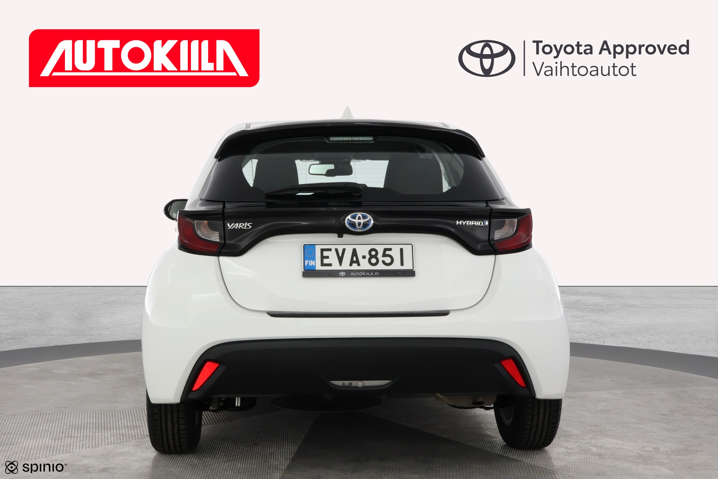 TOYOTA YARIS 2024