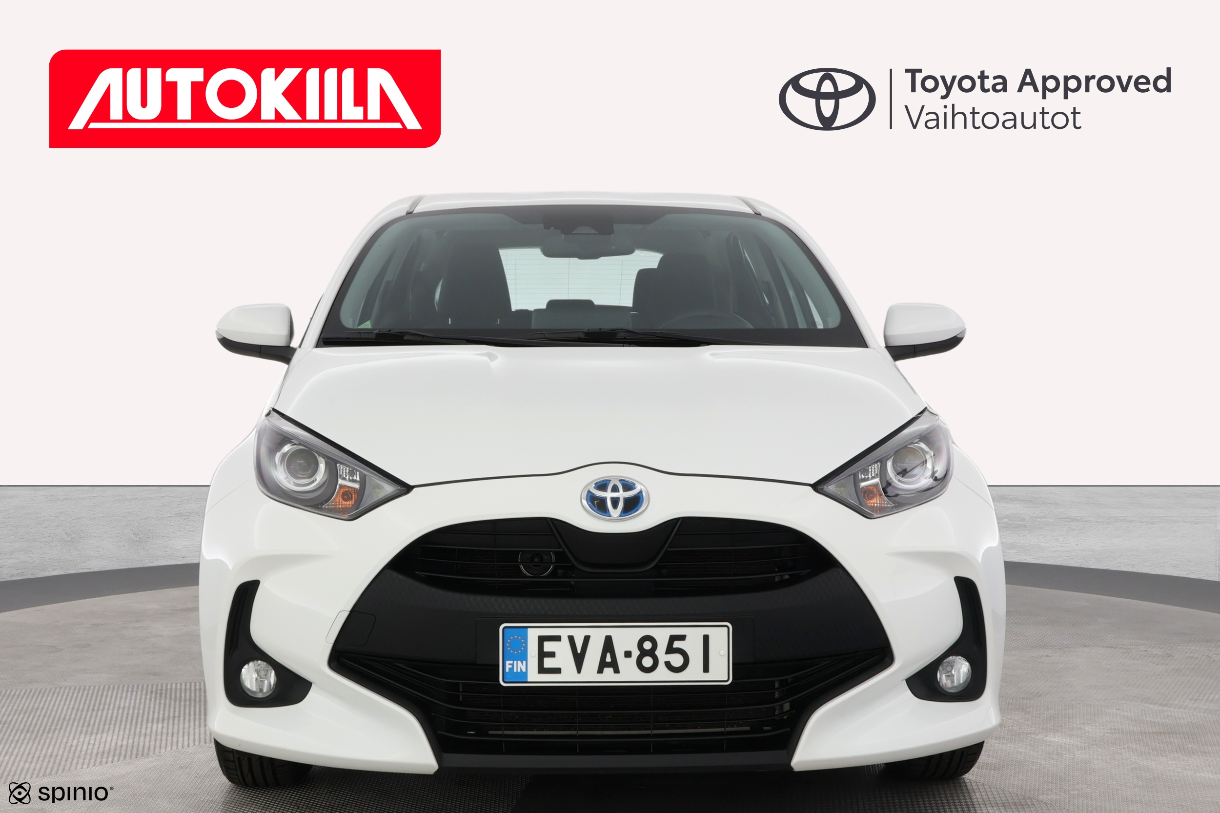 TOYOTA YARIS 2024