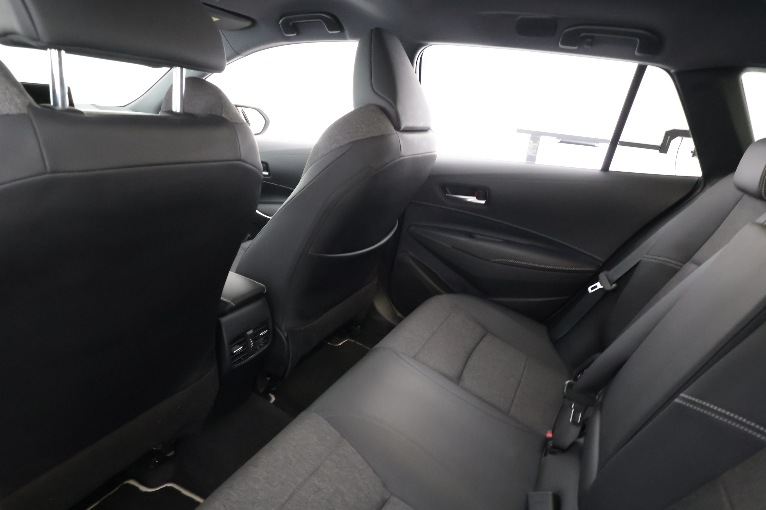 TOYOTA COROLLA 2024