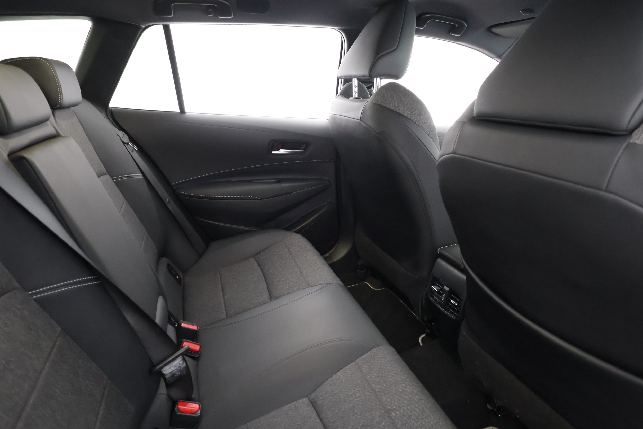 TOYOTA COROLLA 2024