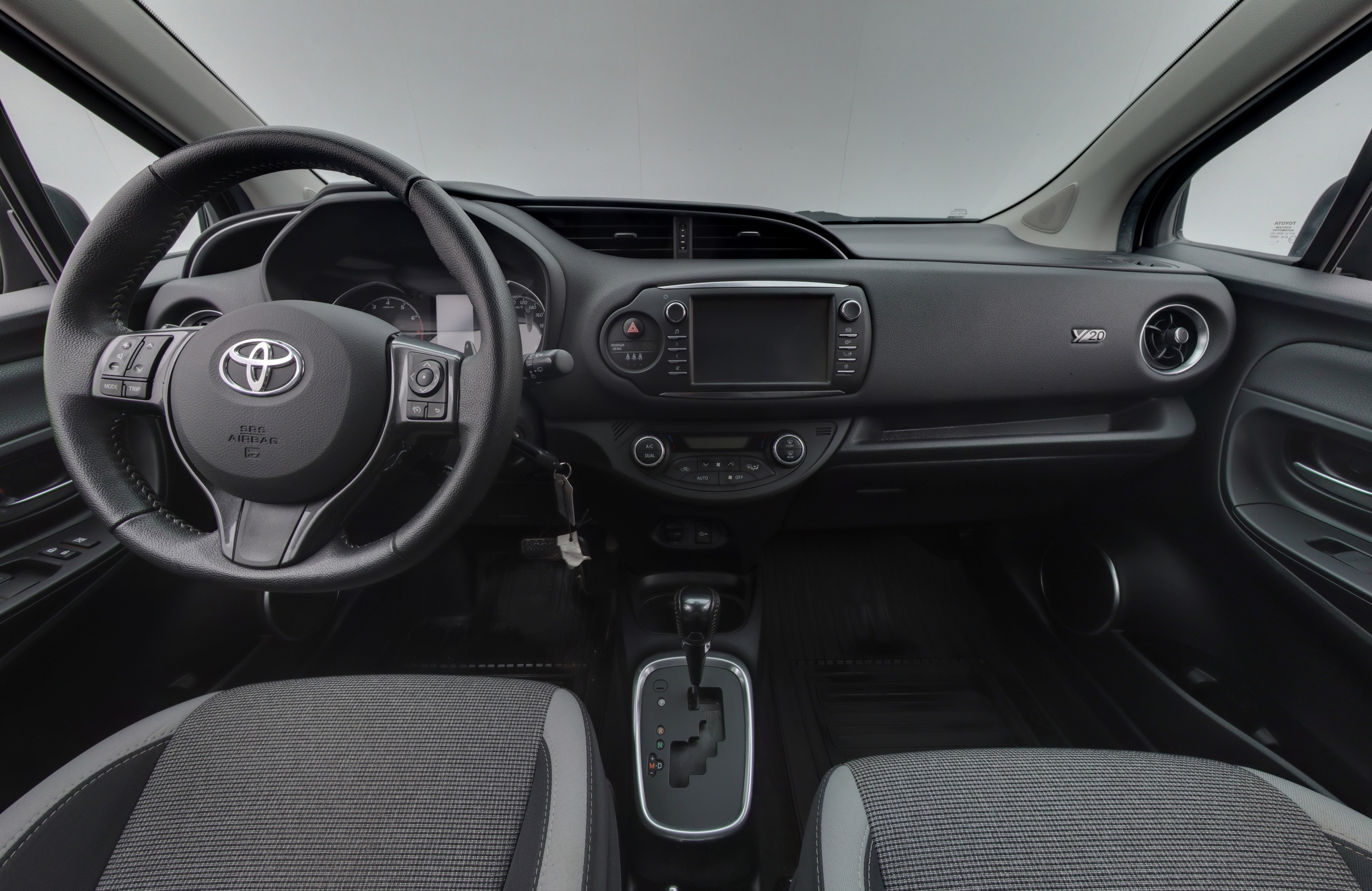 TOYOTA YARIS 2019