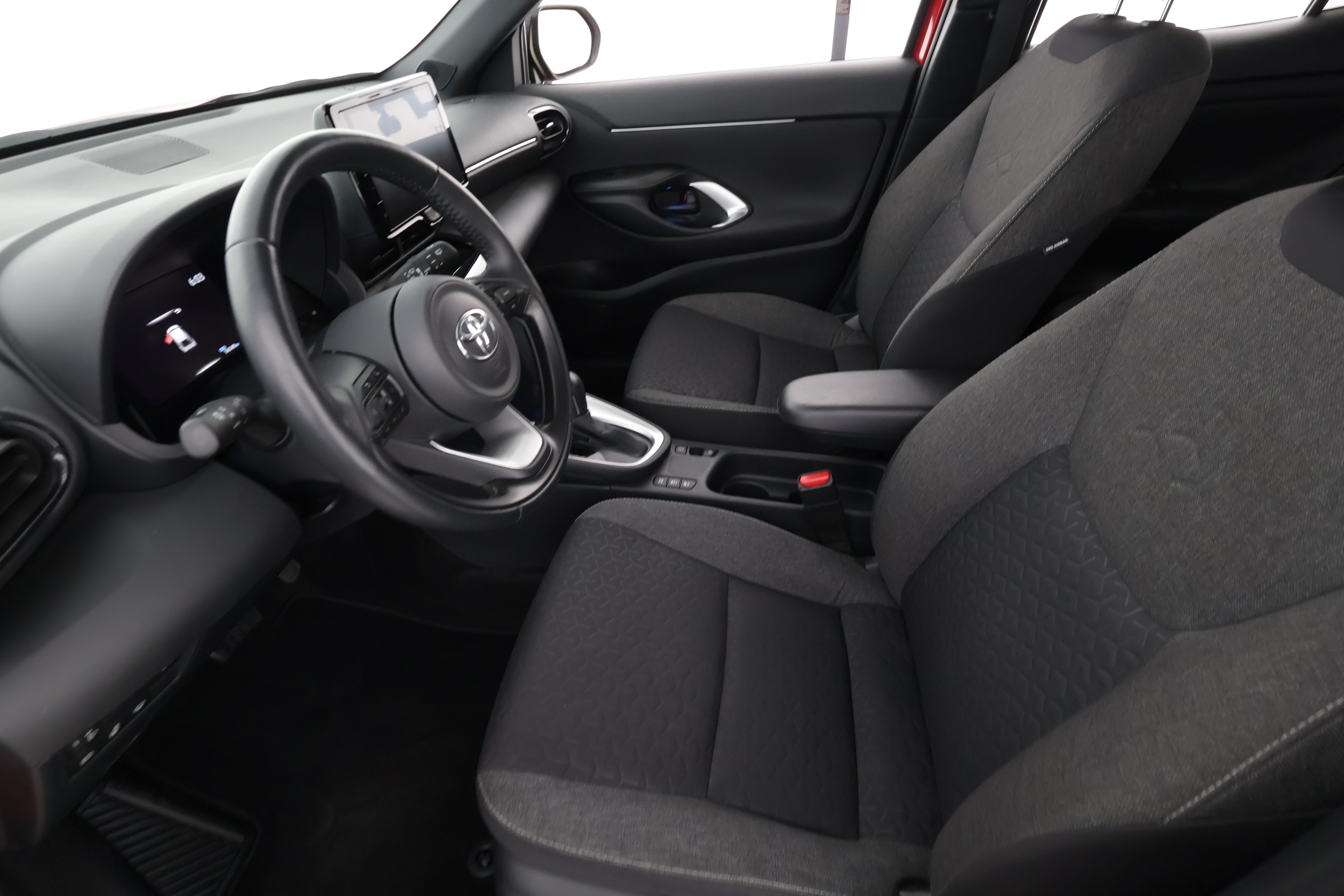 TOYOTA Yaris Cross 2024