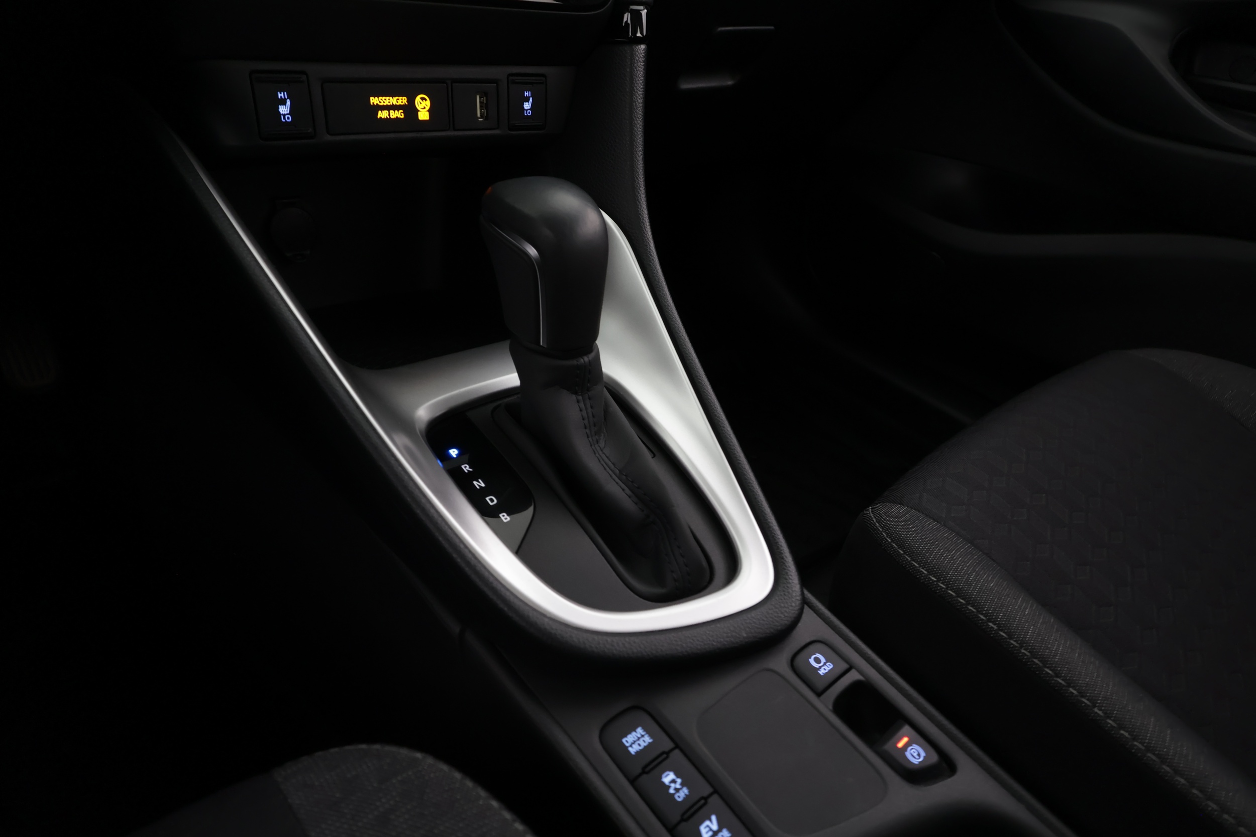 TOYOTA YARIS 2022